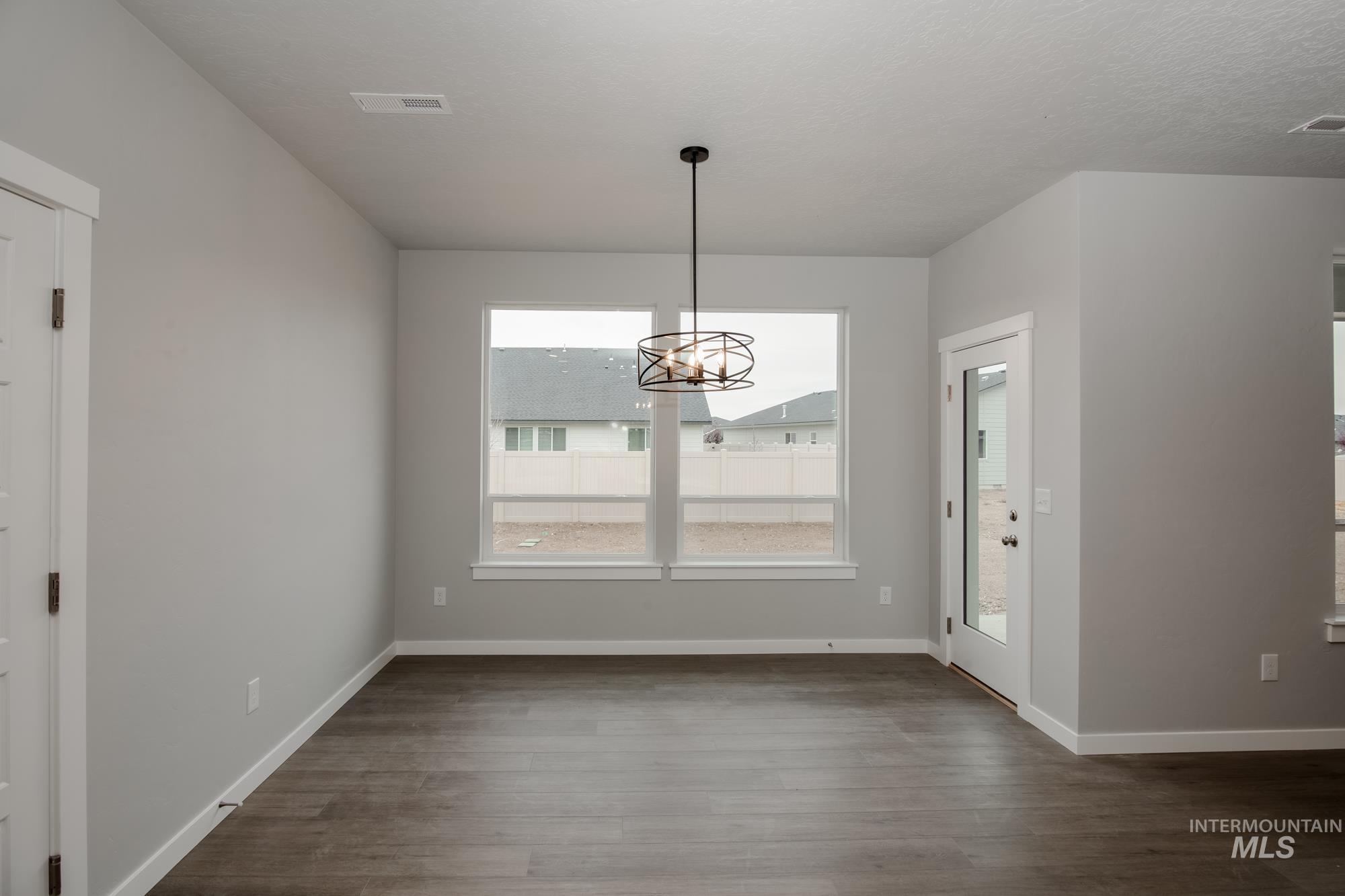 2667 E Night Rider Dr Property Photo 7
