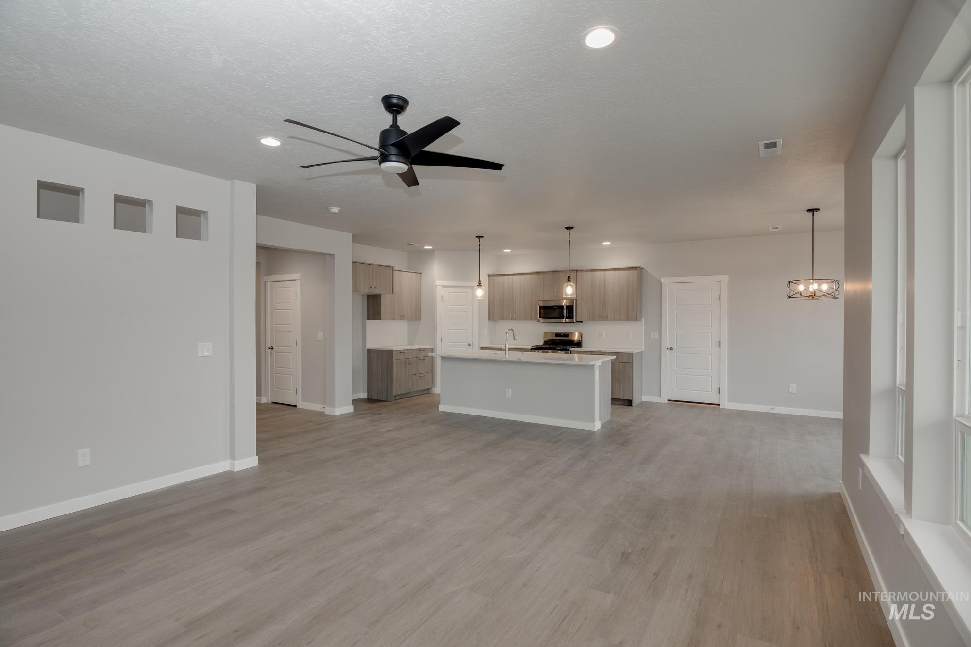 2667 E Night Rider Dr Property Photo 8