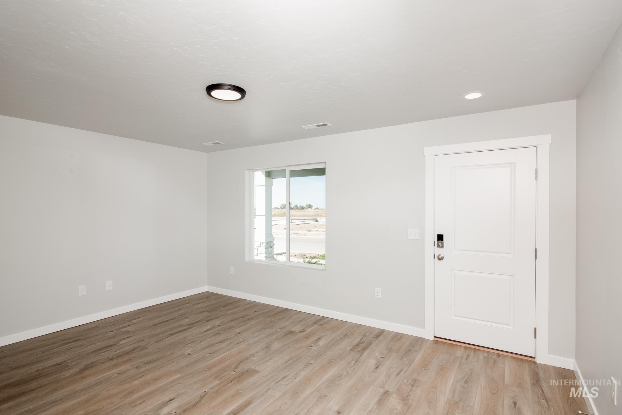 1628 Sw Pegasus Peak Ave Property Photo 2