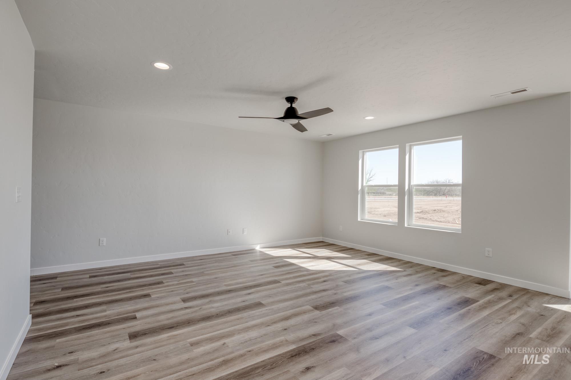 4410 N Magical Creek Ave Property Photo 13