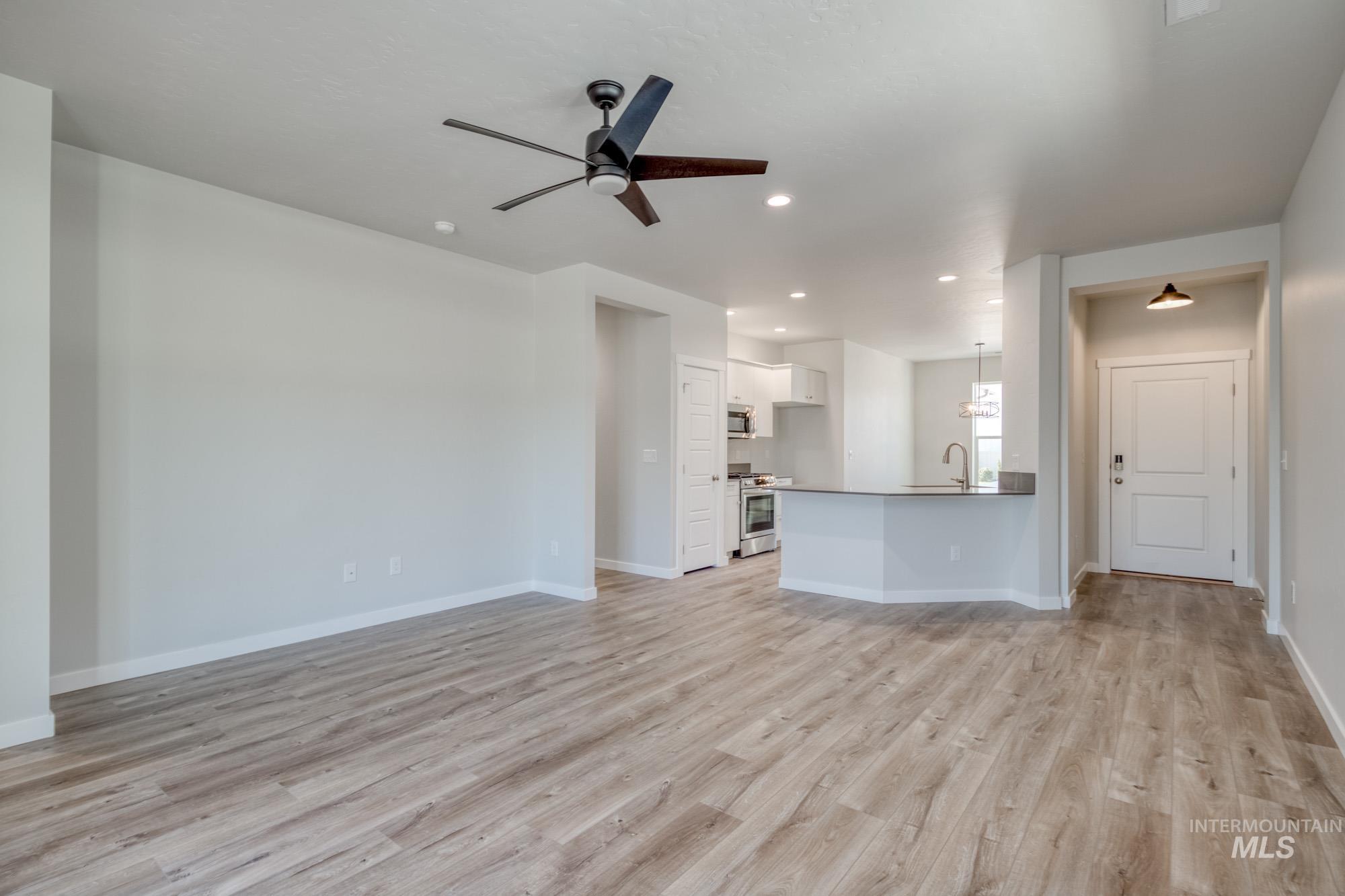 6752 W Plateau Creek Dr Property Photo 11