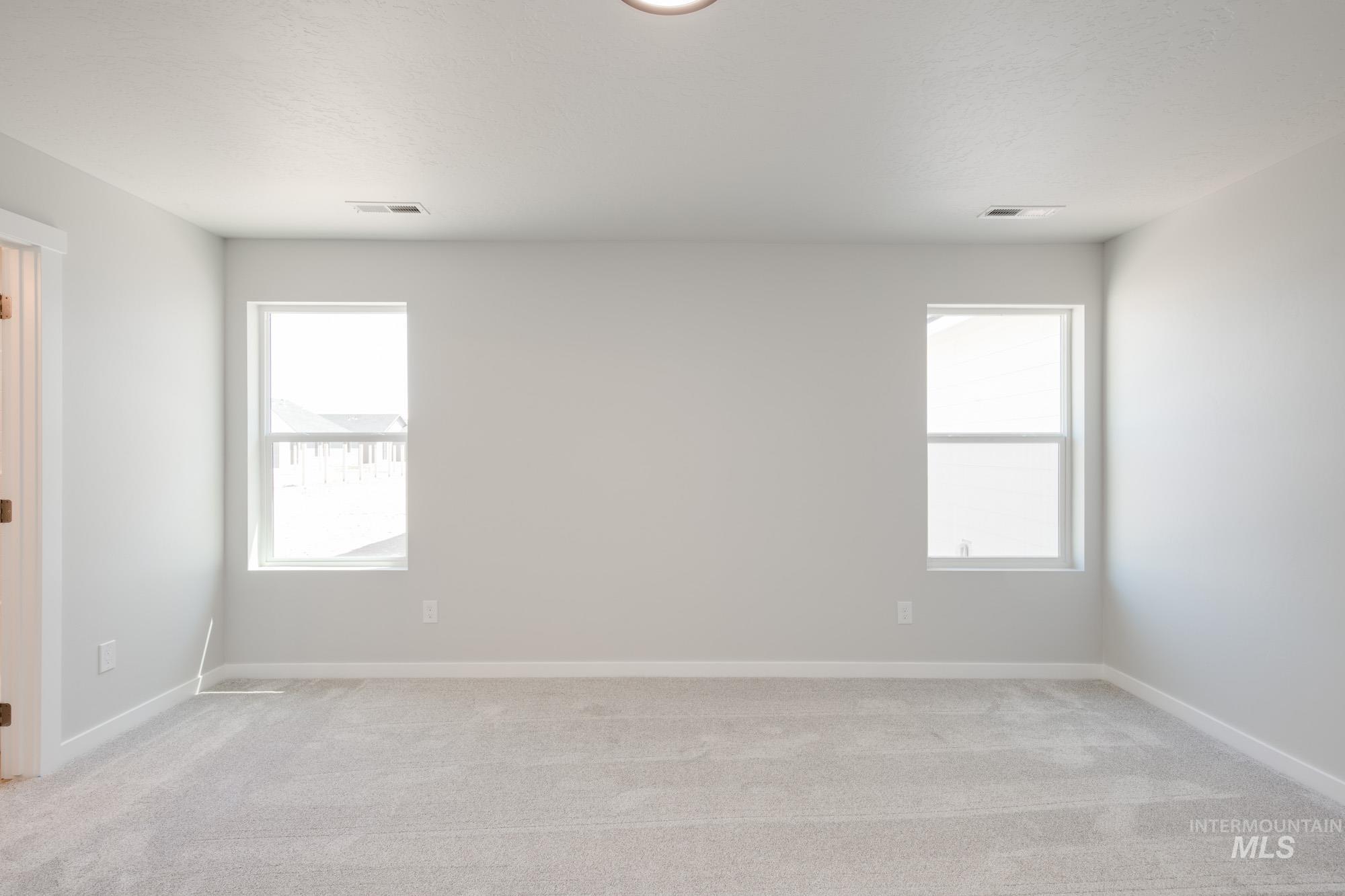 11128 Noble Dr Property Photo 18