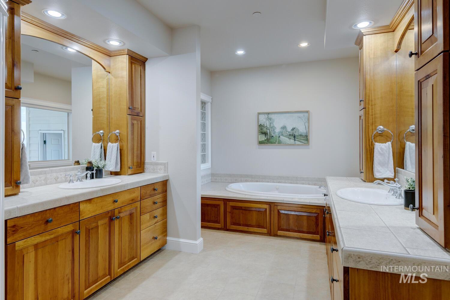 5560 N Quail Summit Place Property Photo 25