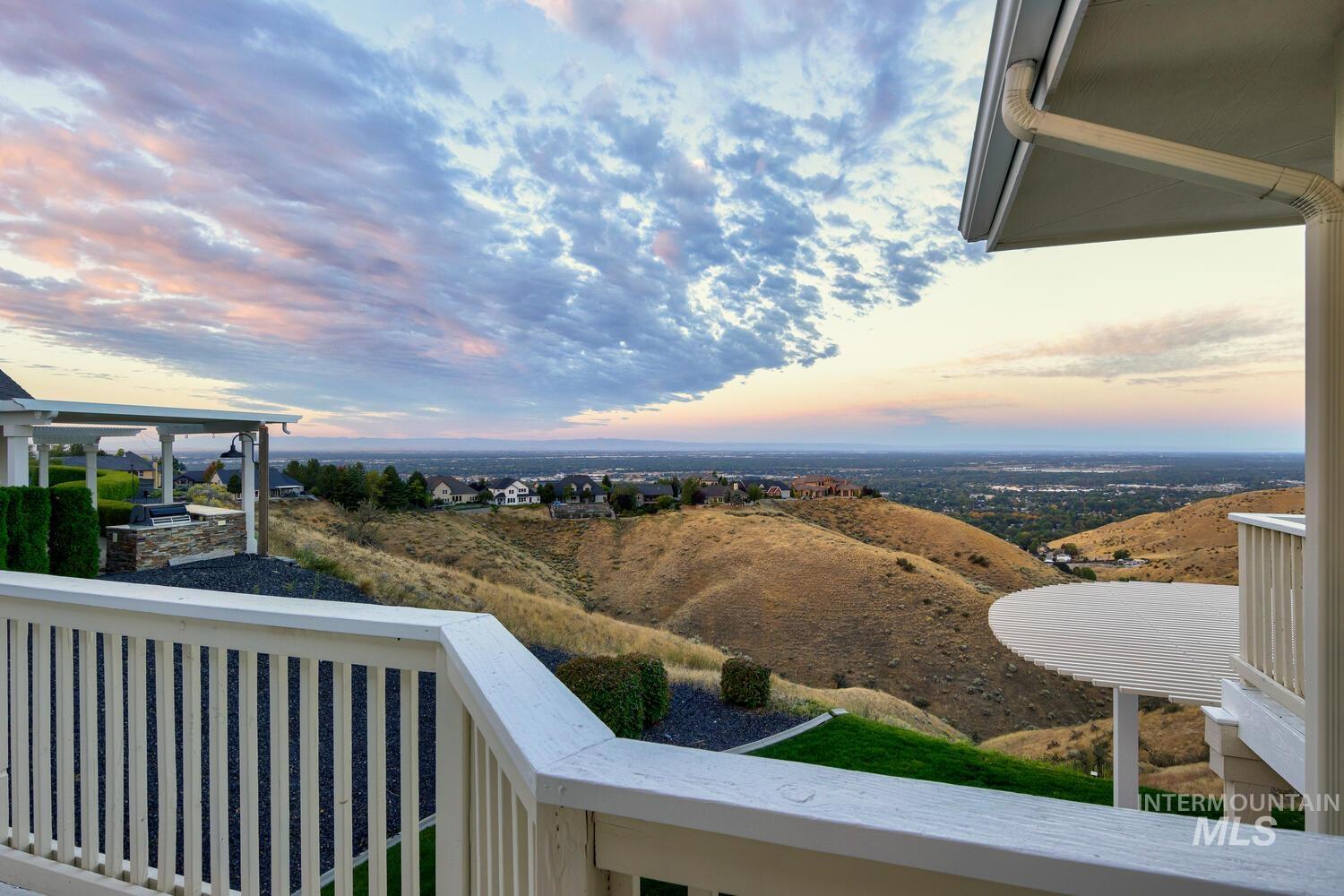 5560 N Quail Summit Place Property Photo 32