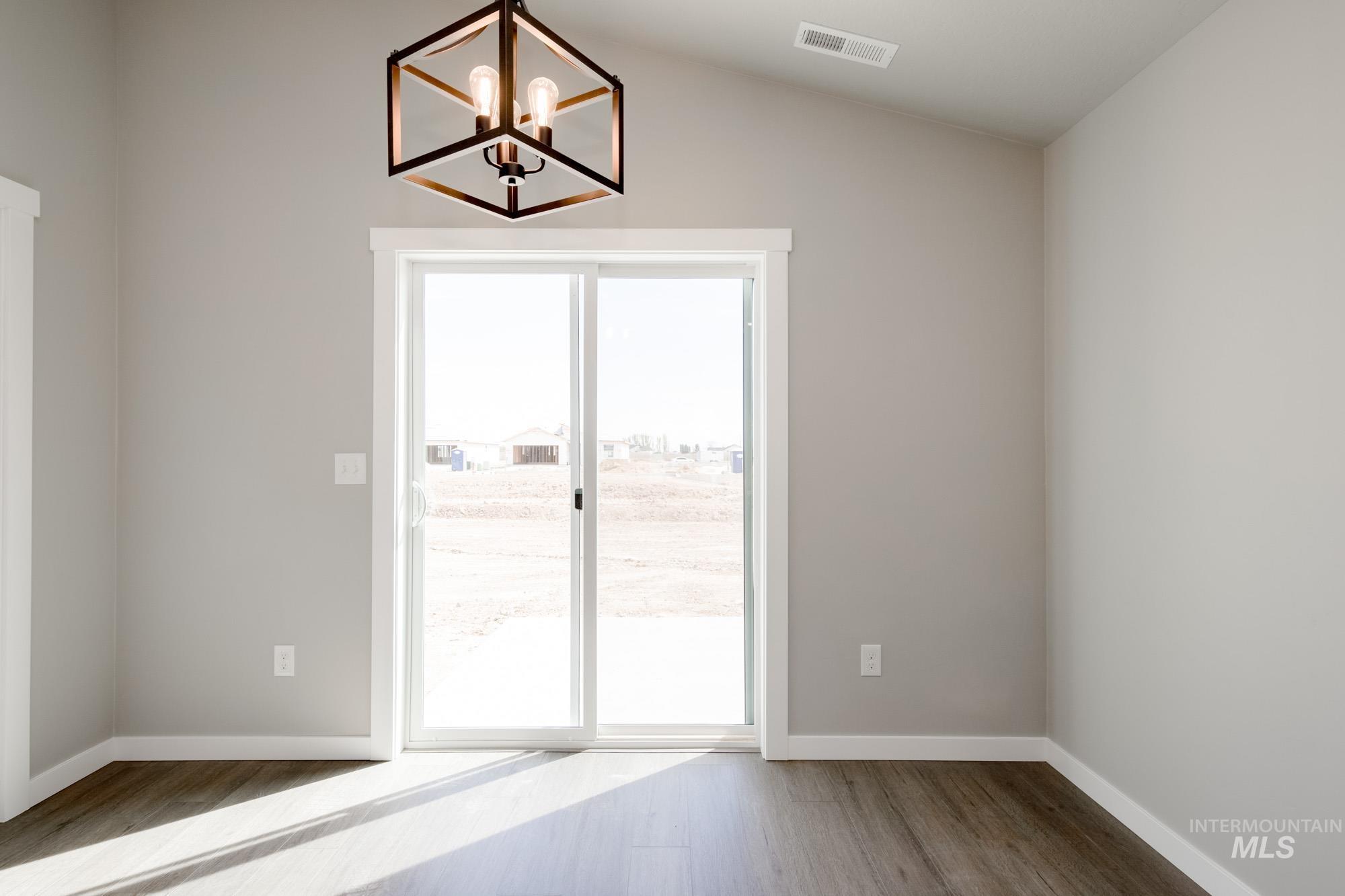11081 Canvas St Property Photo 9