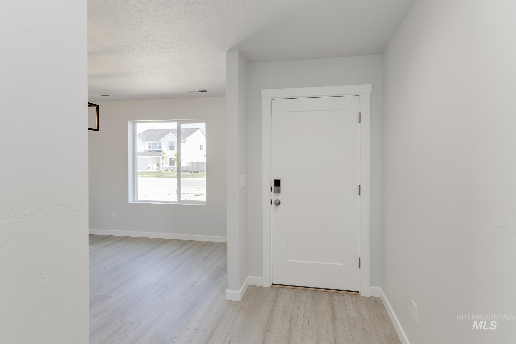 5245 E Burnte Peak St Property Photo 2