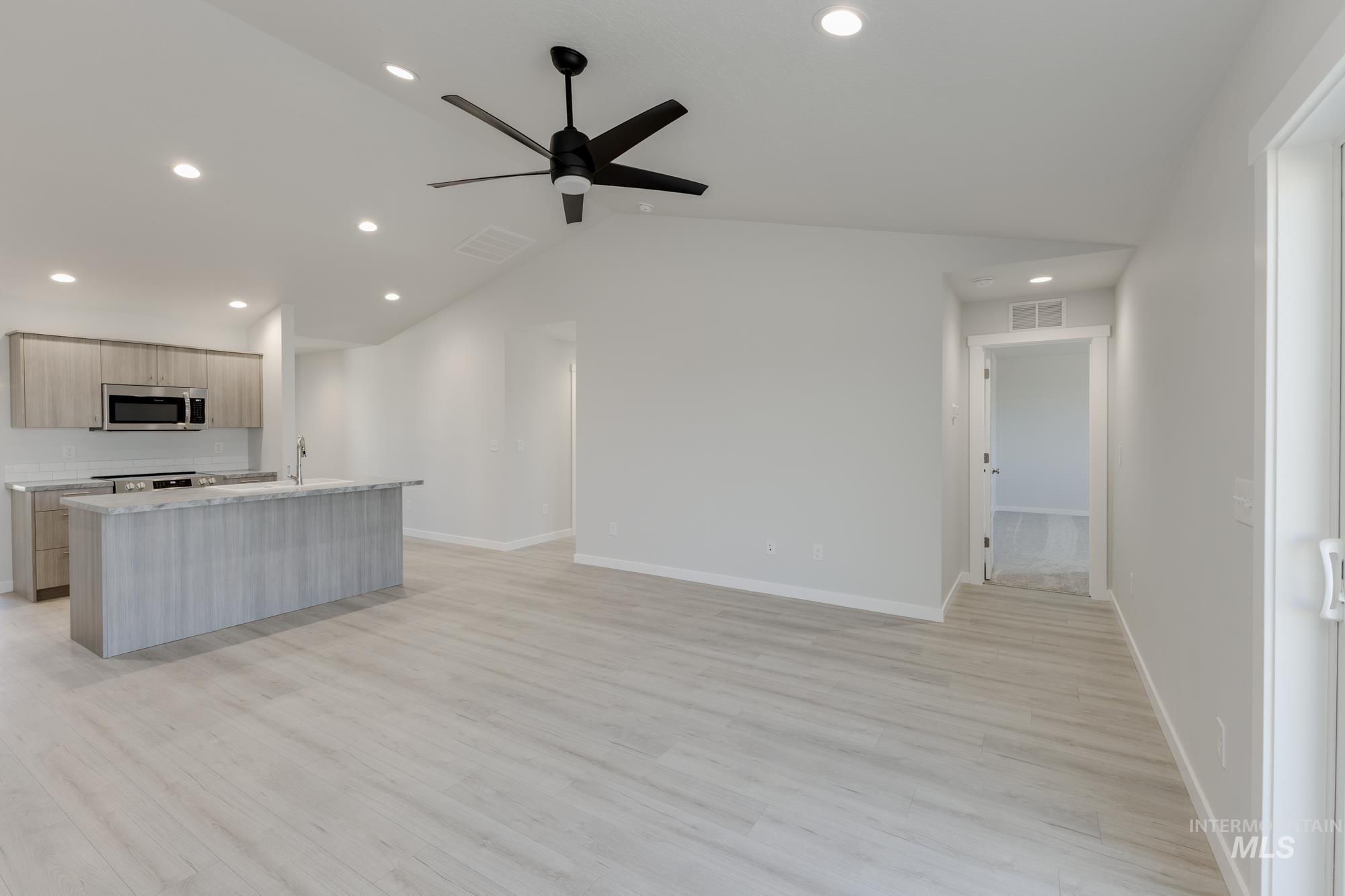 5245 E Burnte Peak St Property Photo 6