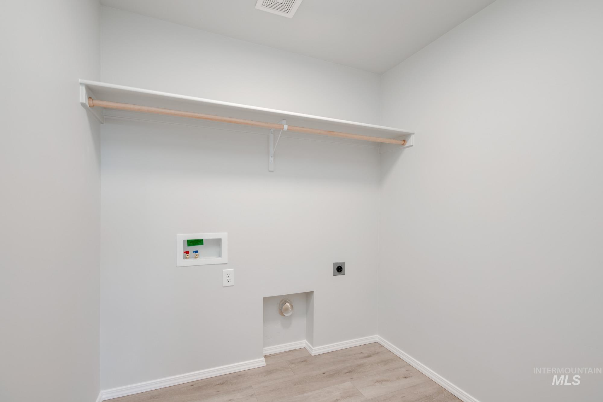 7322 E Shields Dr Property Photo 24