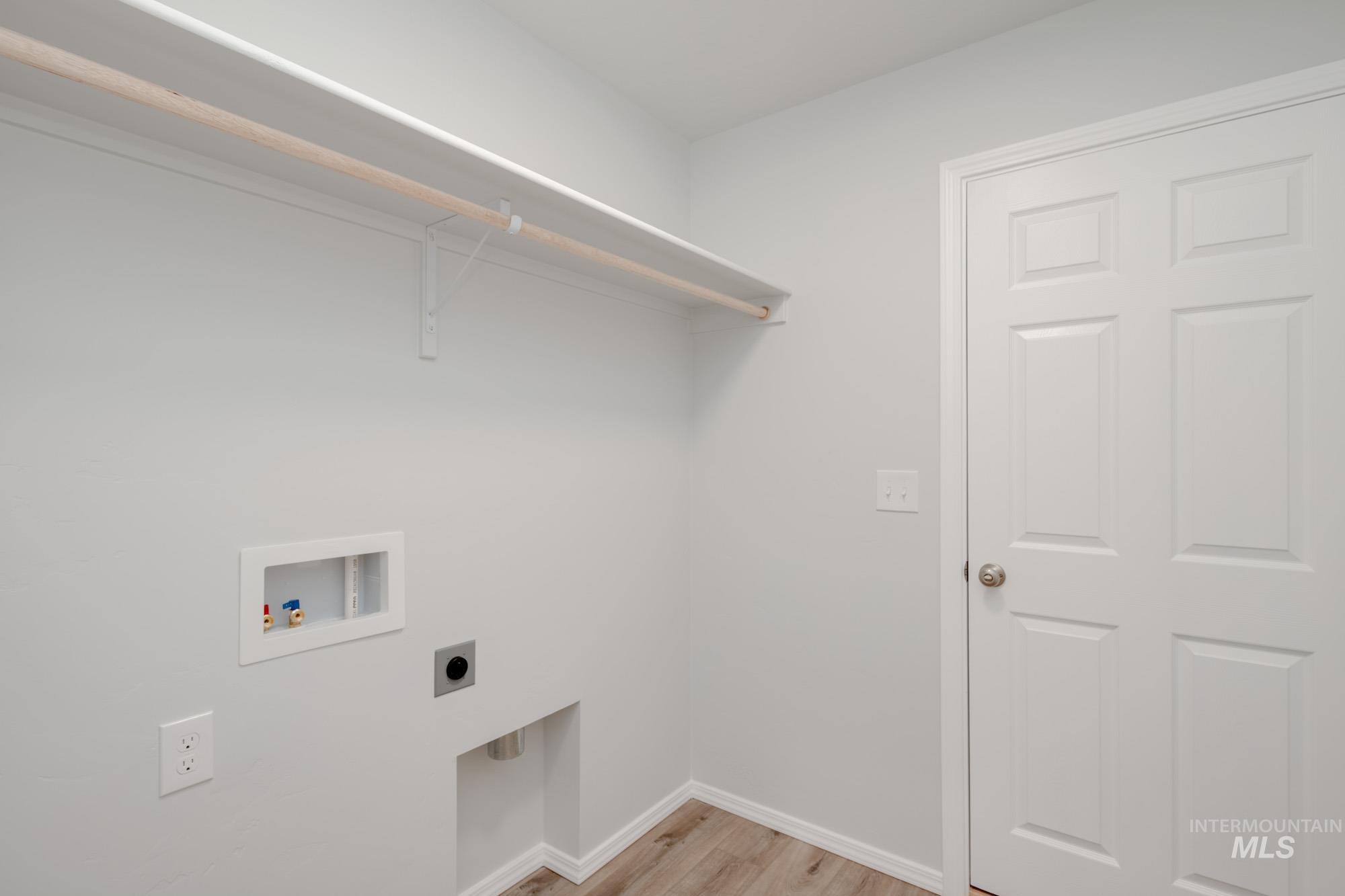 119 Idalou Way Property Photo 18