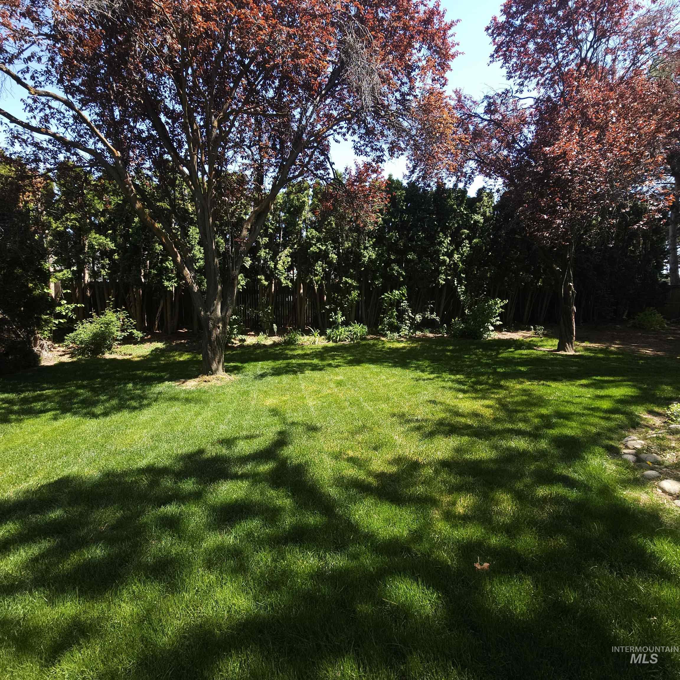 1963 E Summerplace Court Property Photo 20