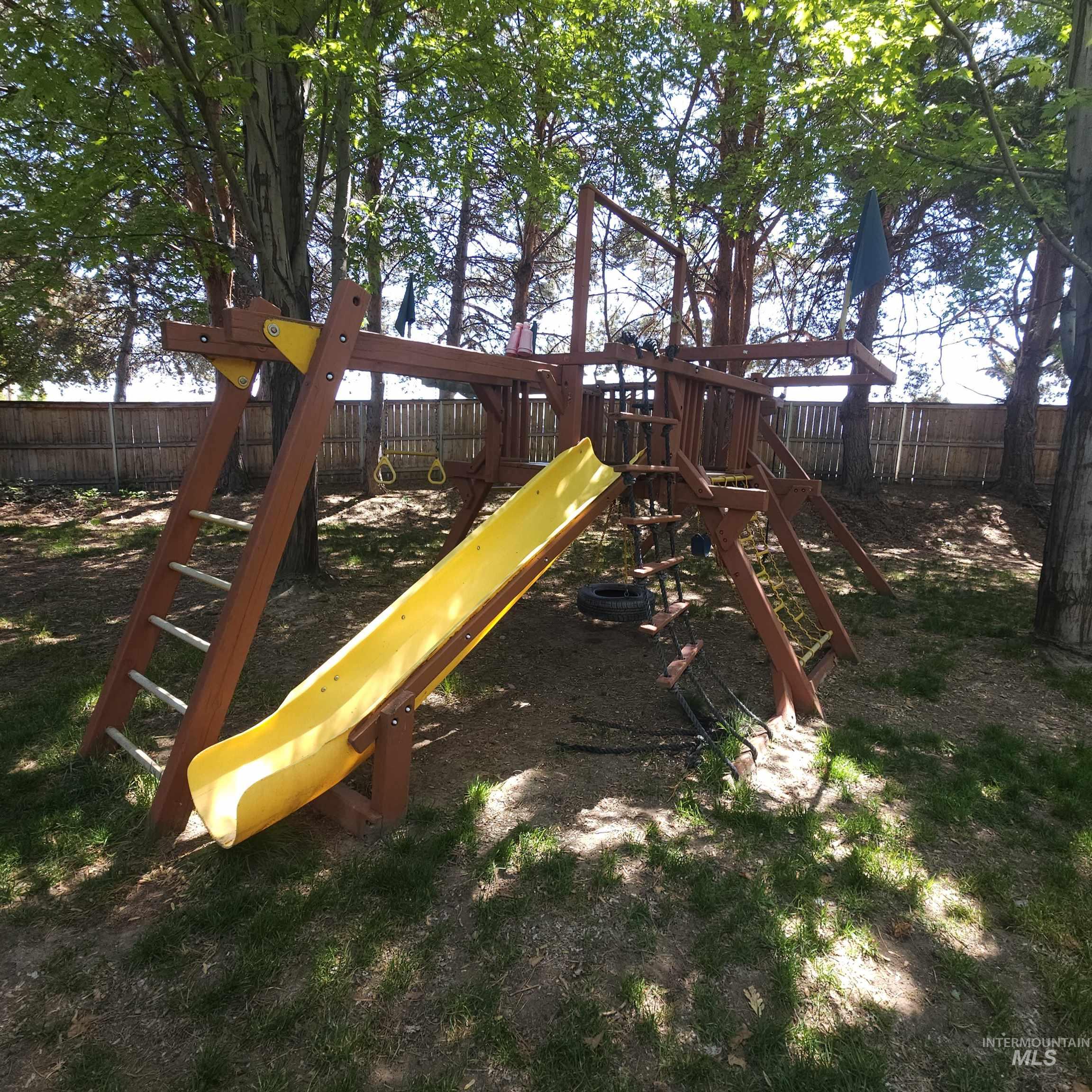 1963 E Summerplace Court Property Photo 25