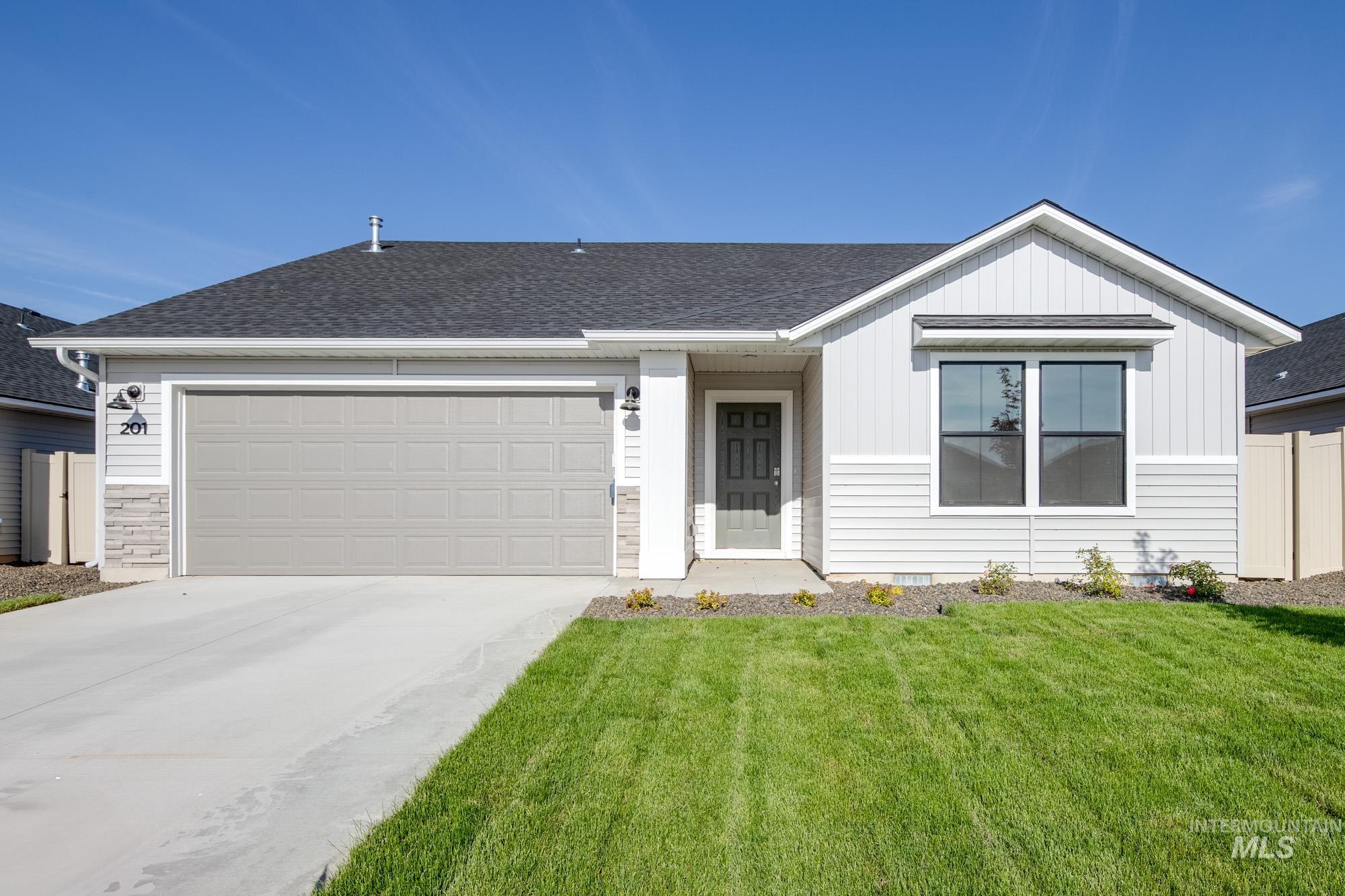 201 Idalou Way Property Photo 1