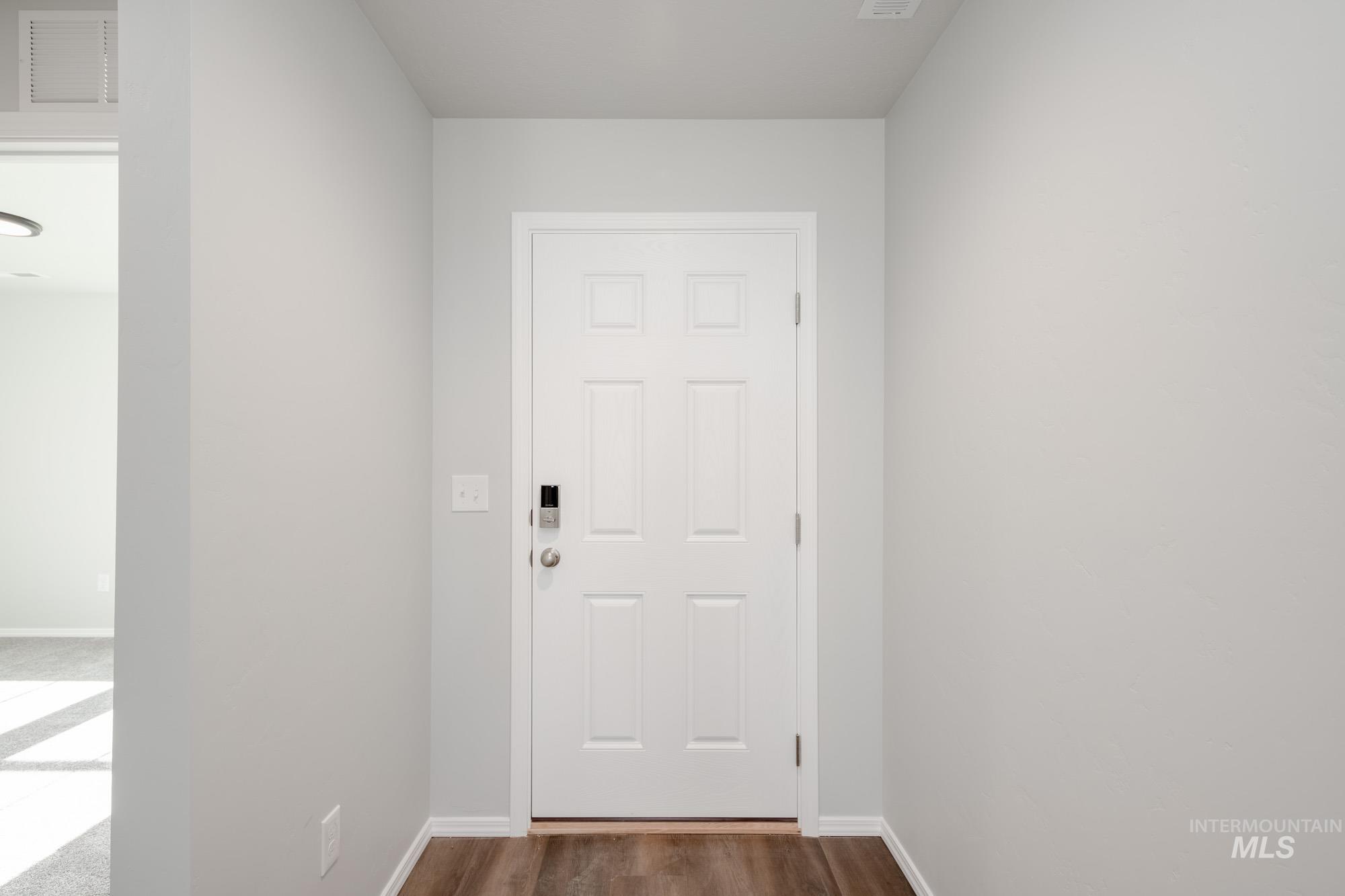 201 Idalou Way Property Photo 2
