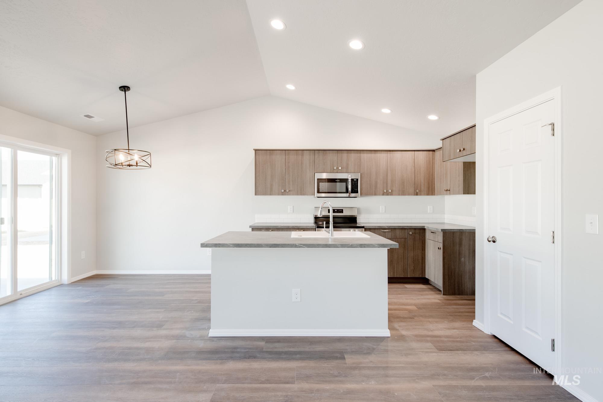 201 Idalou Way Property Photo 16