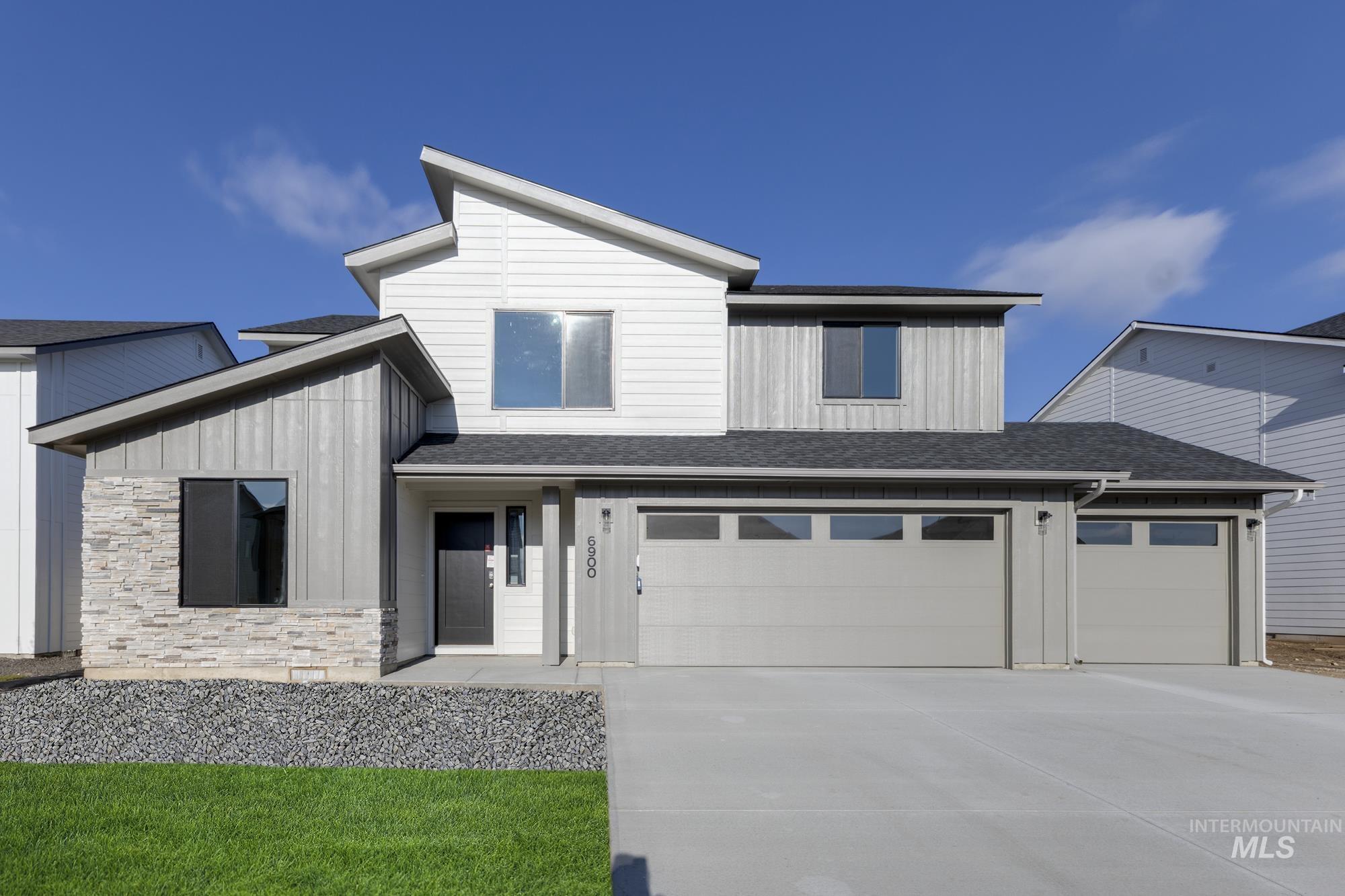 2365 W Opalite Dr Property Photo 1