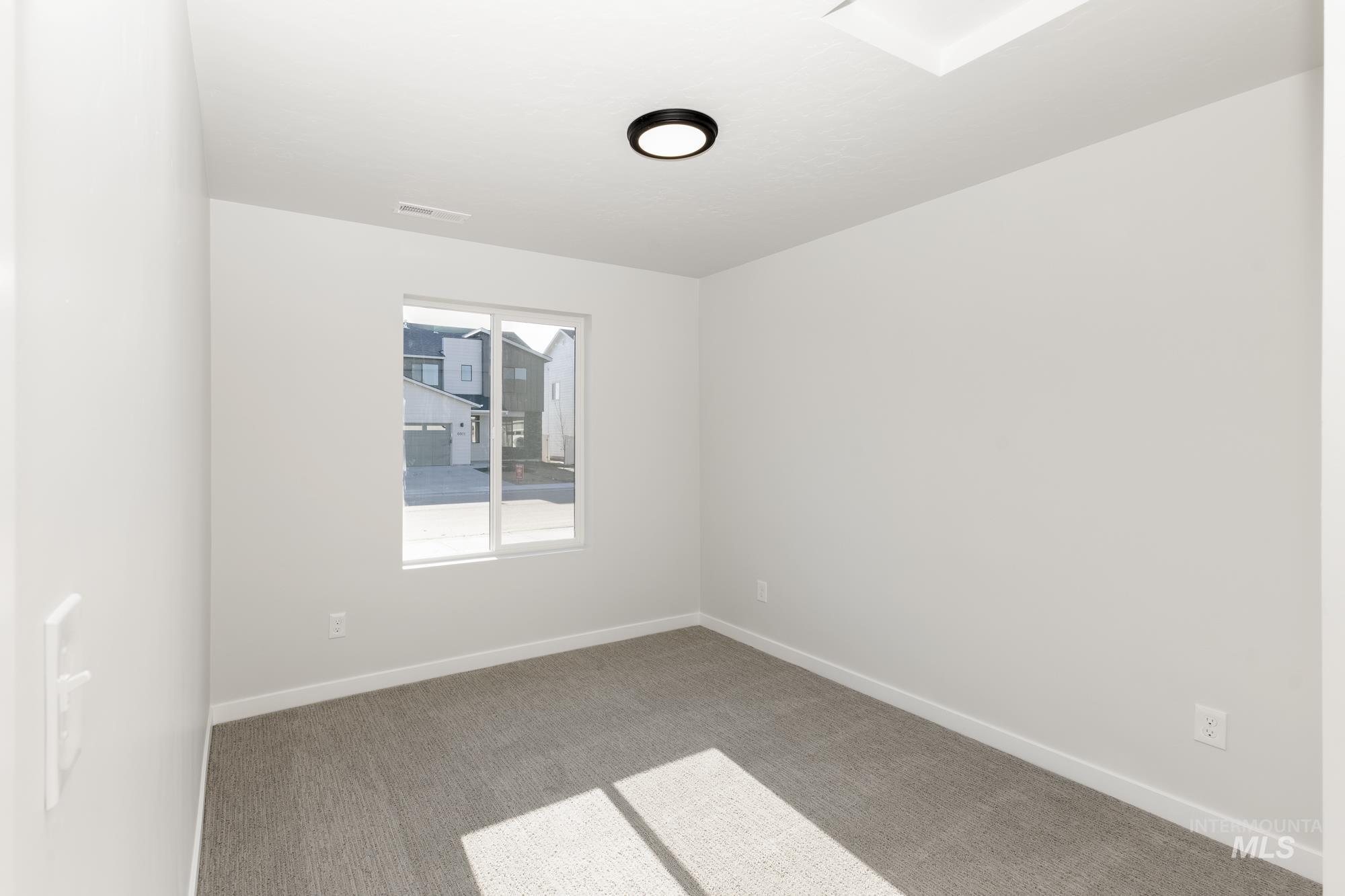 2365 W Opalite Dr Property Photo 11