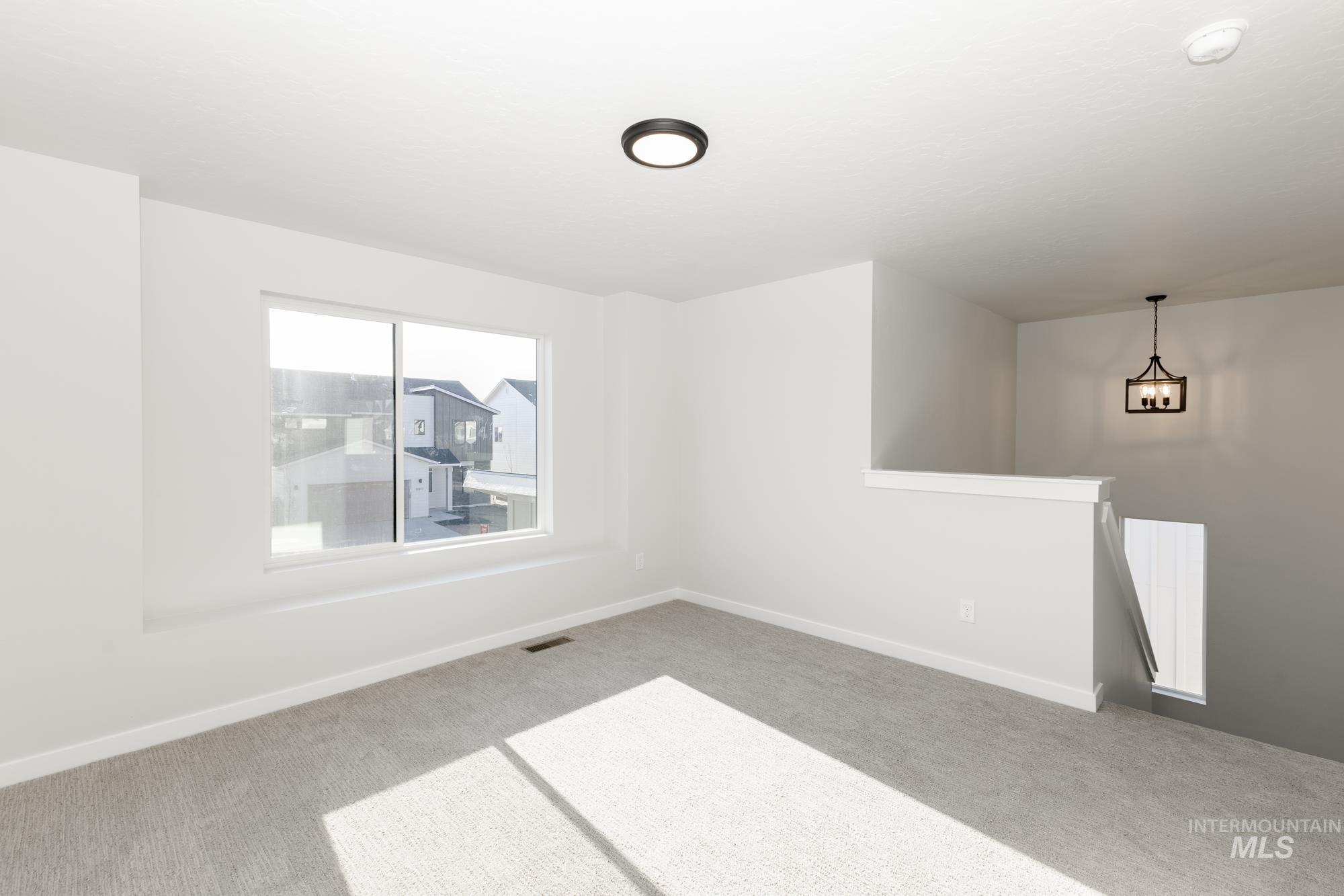 2365 W Opalite Dr Property Photo 13