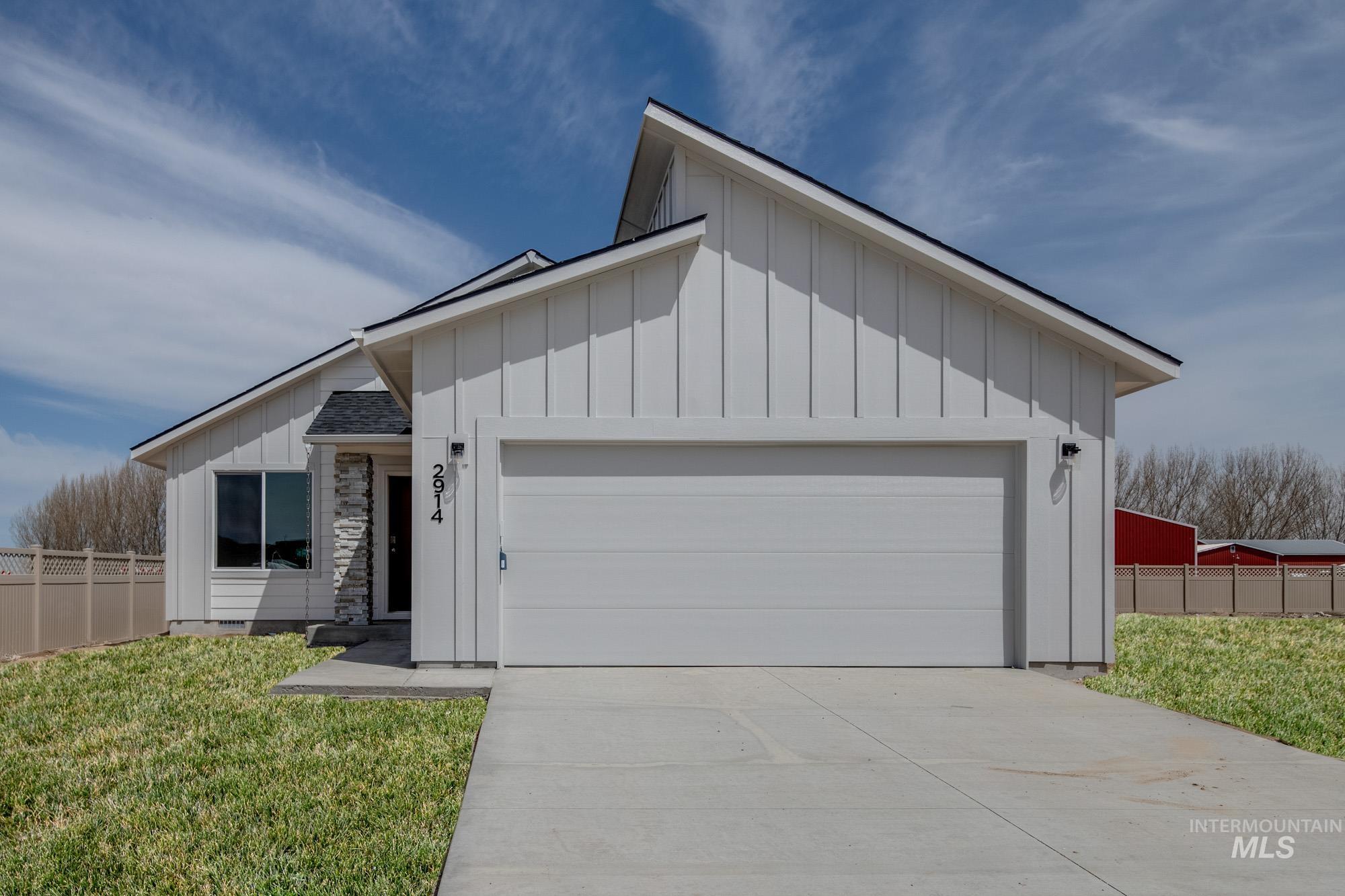 2914 E Mossy Creek Dr Property Photo 1