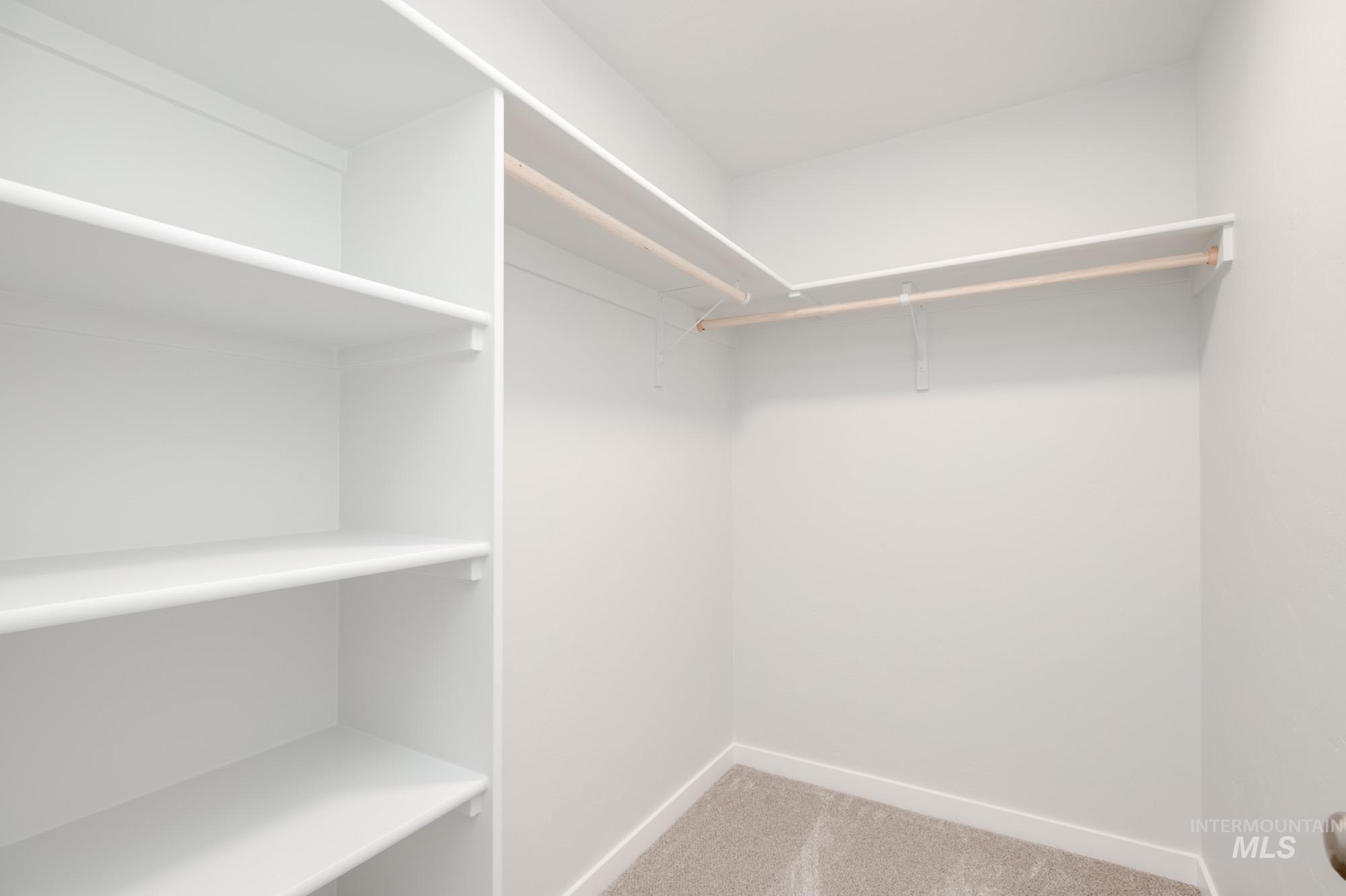 2914 E Mossy Creek Dr Property Photo 17