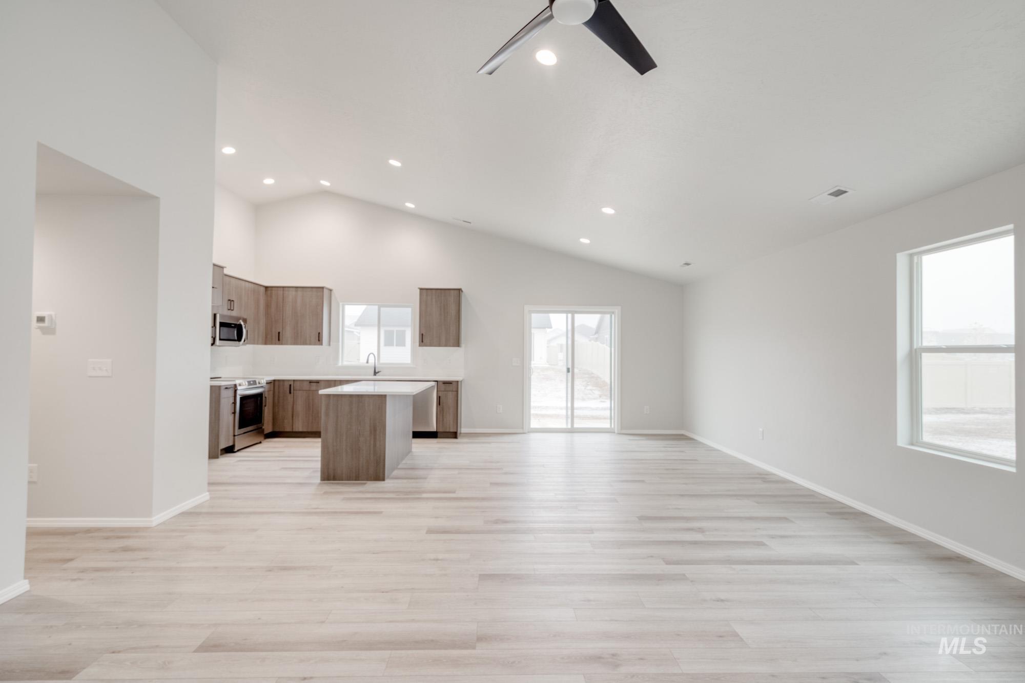 16807 Dunning Way Property Photo 11