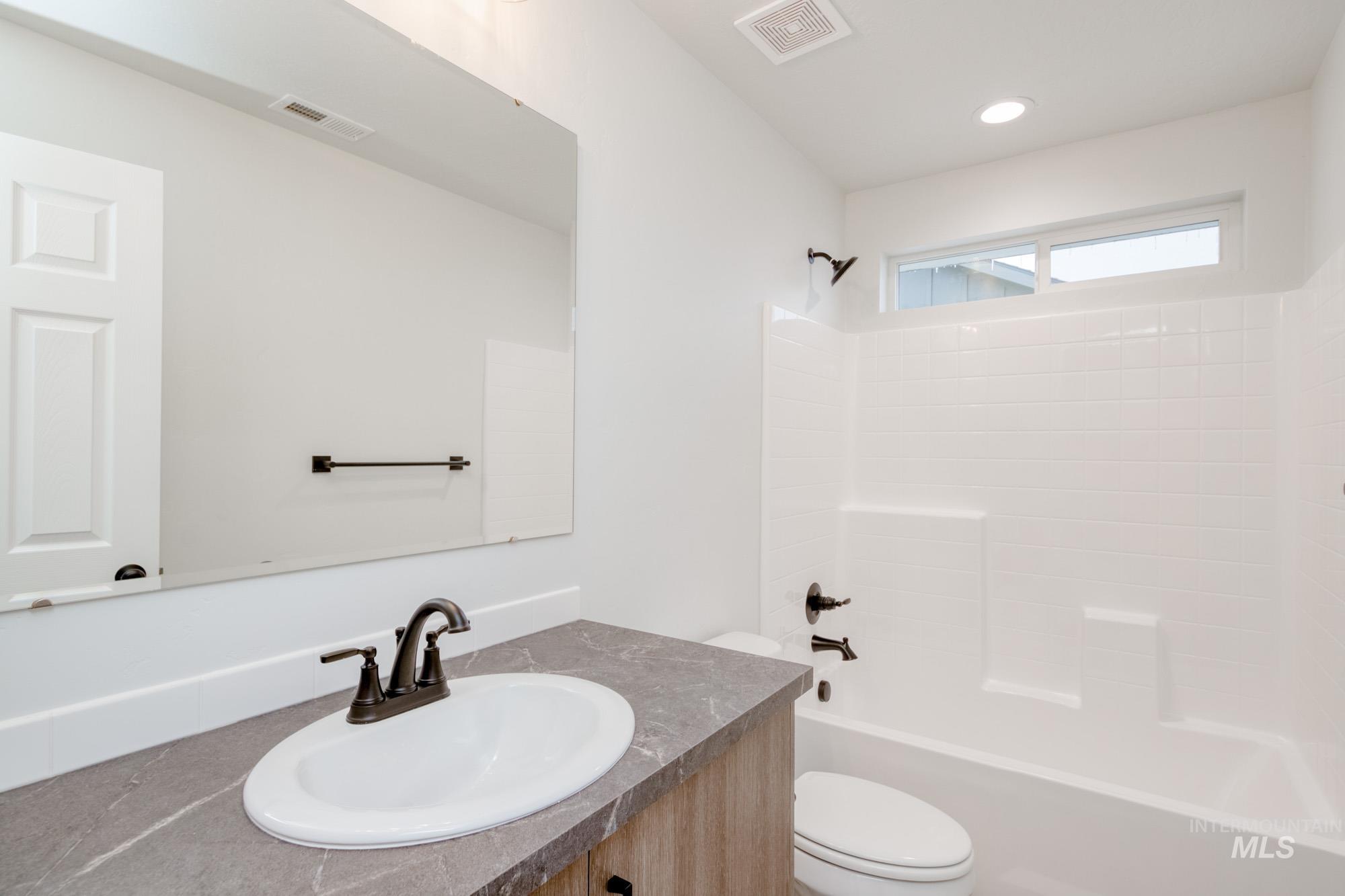 16807 Dunning Way Property Photo 15