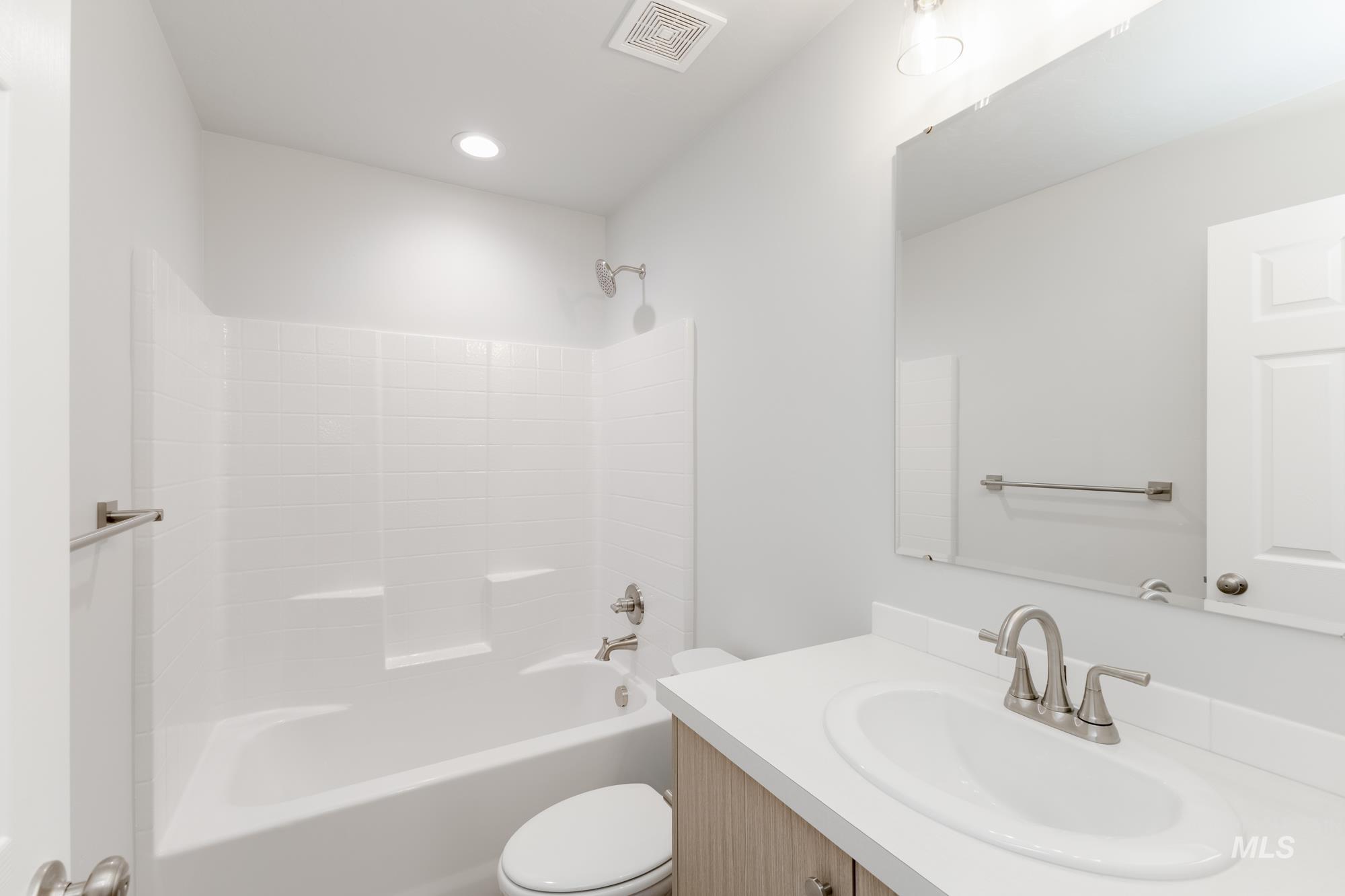 1086 Jimson Avenue Property Photo 13