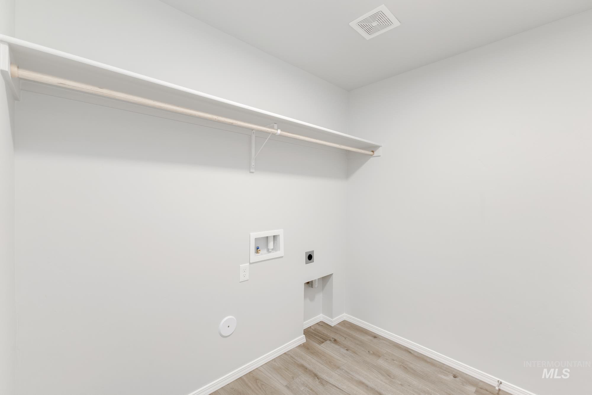 1086 Jimson Avenue Property Photo 14