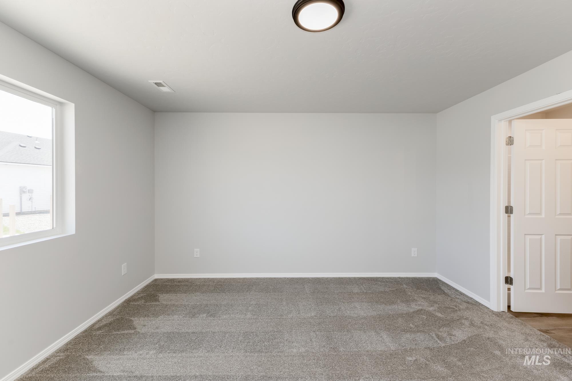 1086 Jimson Avenue Property Photo 16