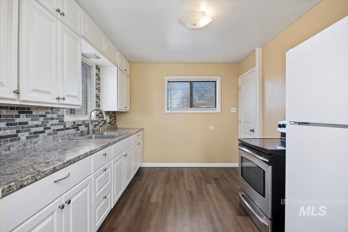 621 Morningside Dr Property Photo 8