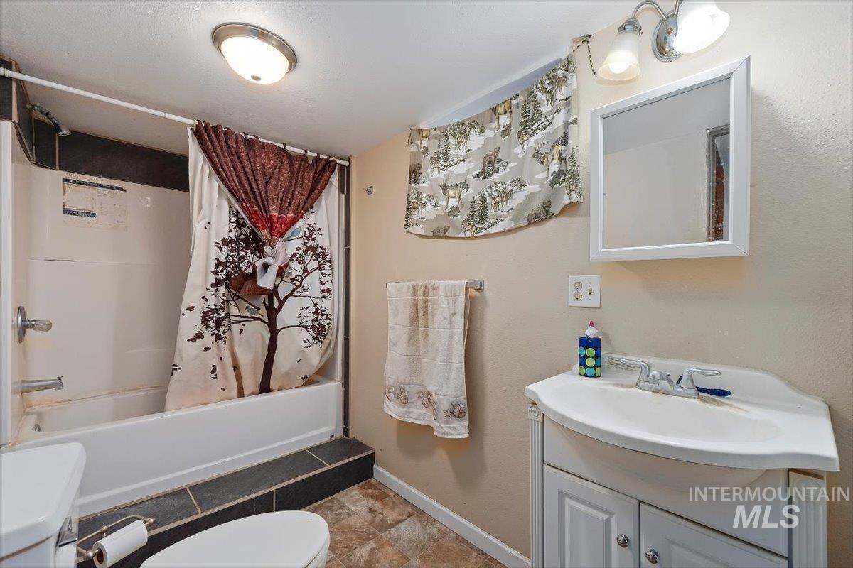 621 Morningside Dr Property Photo 23