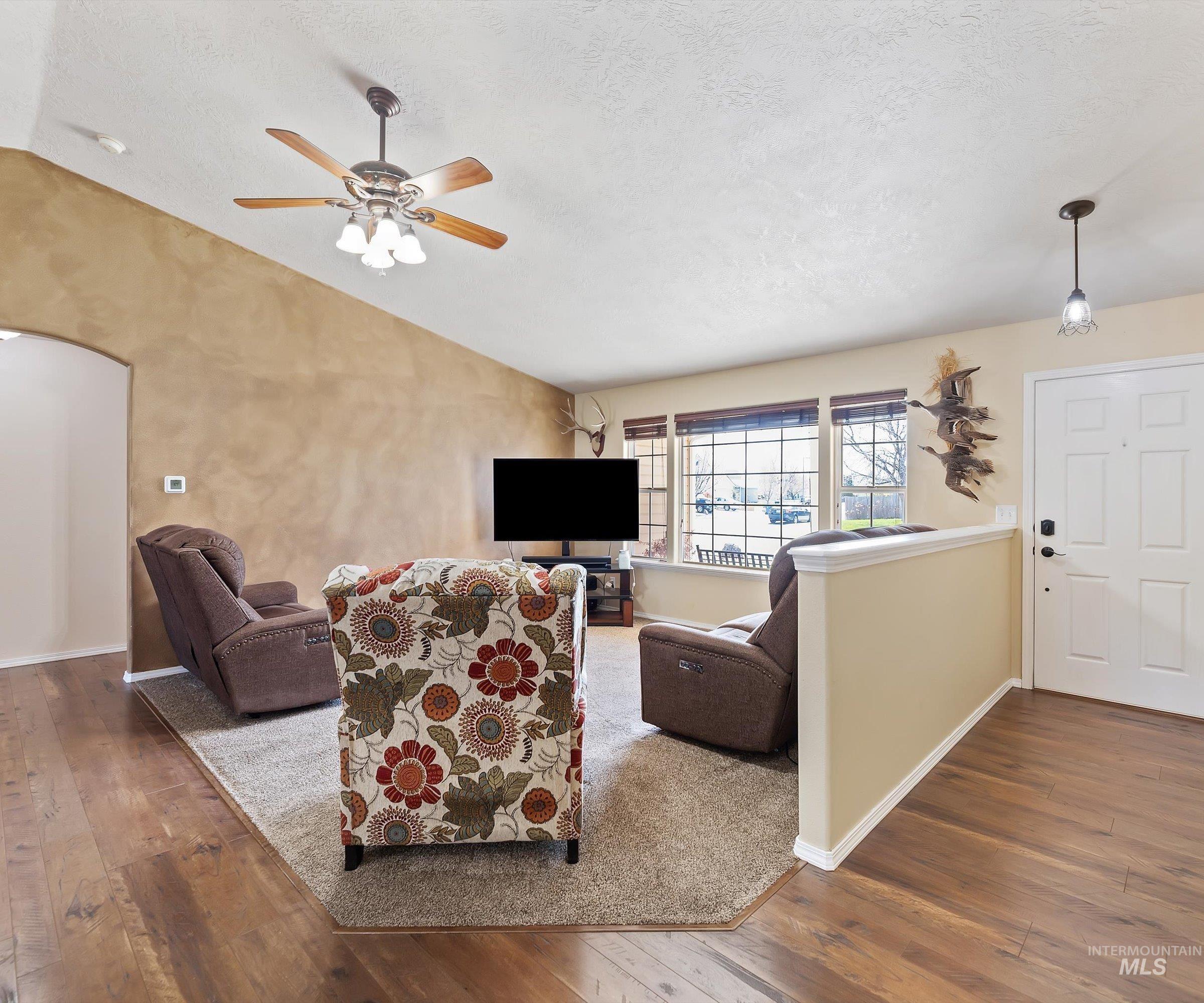 7296 E Canterbury Ln Property Photo 5