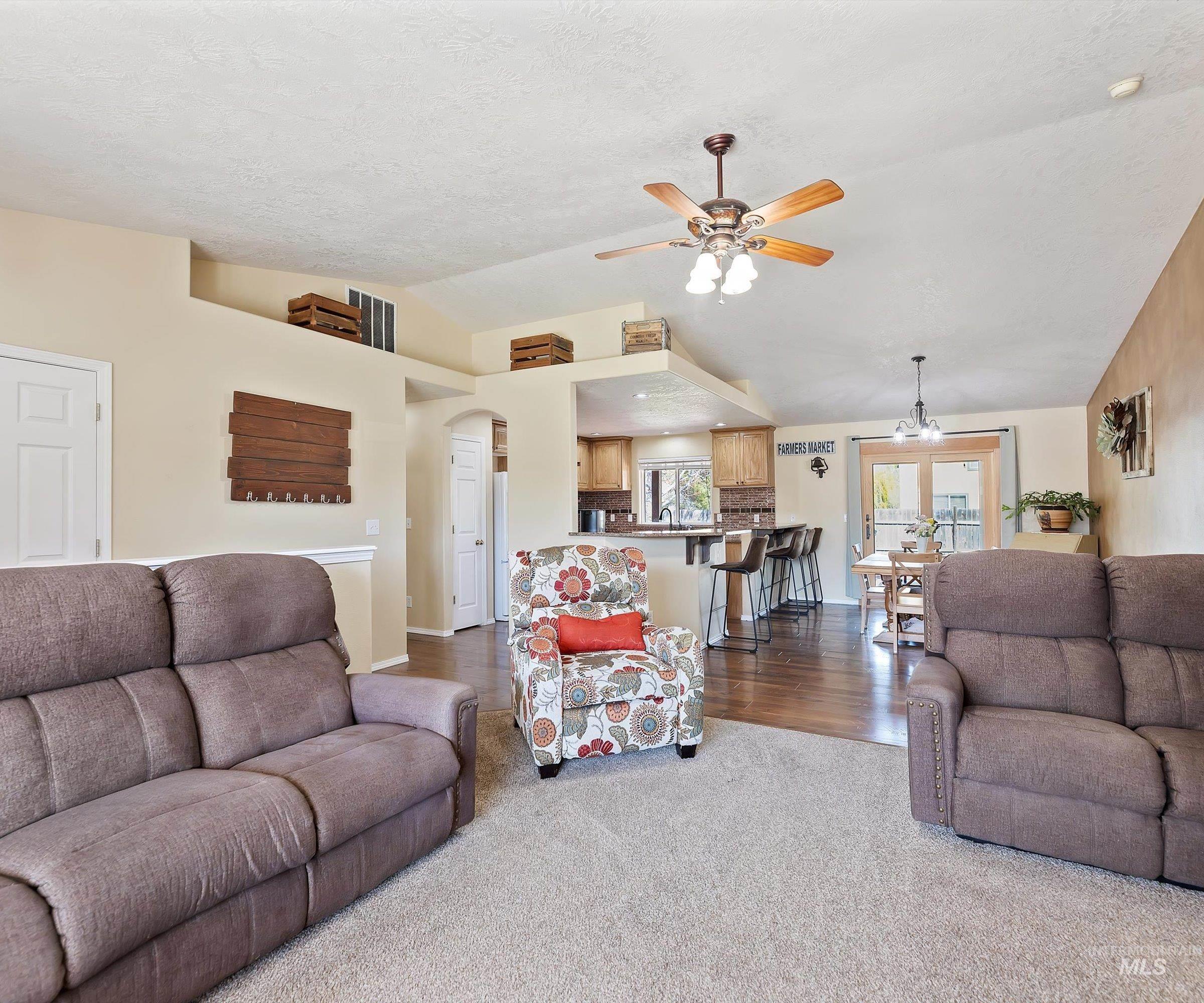 7296 E Canterbury Ln Property Photo 6