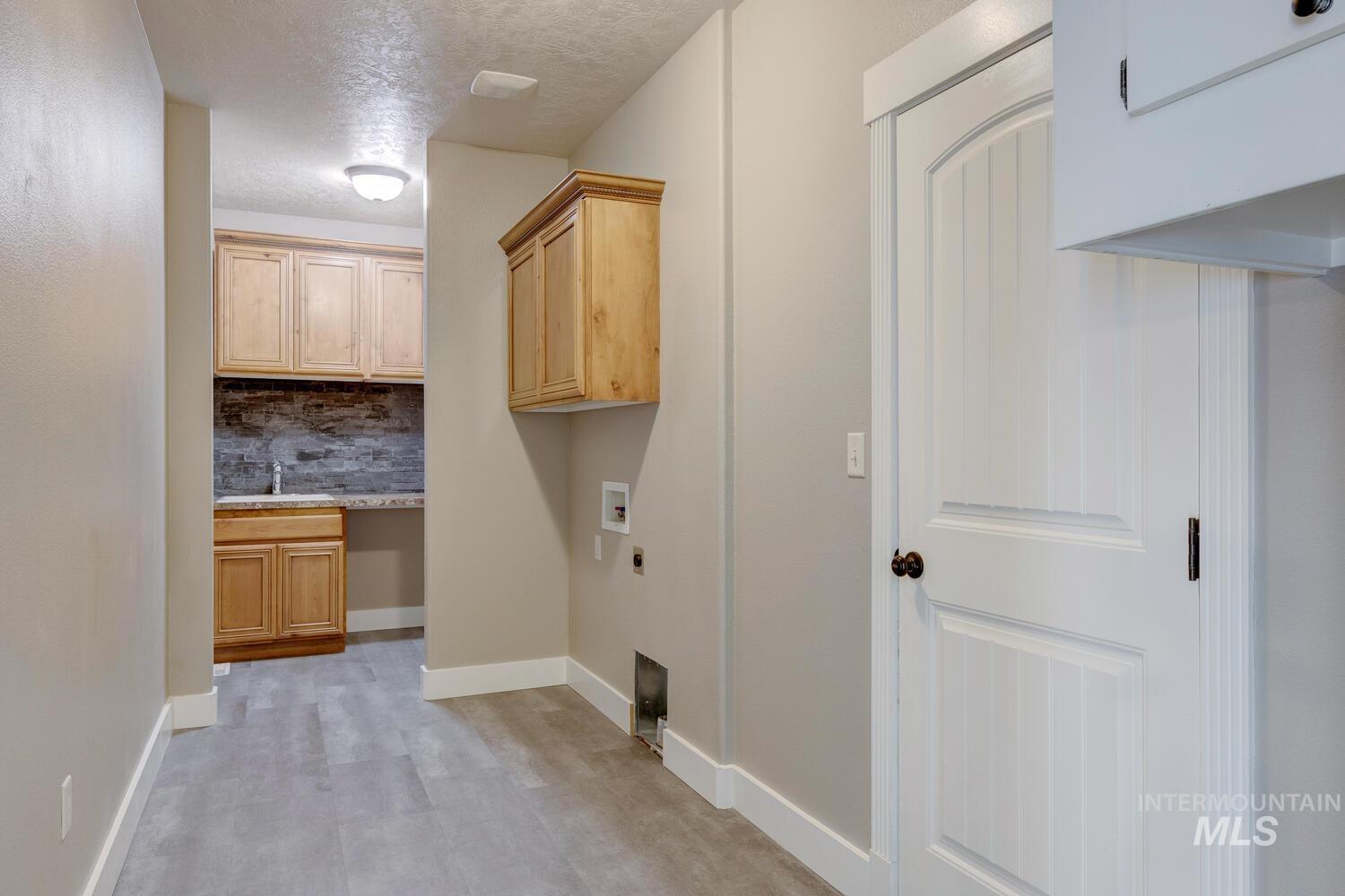 2621 E Mercutio Dr Property Photo 42