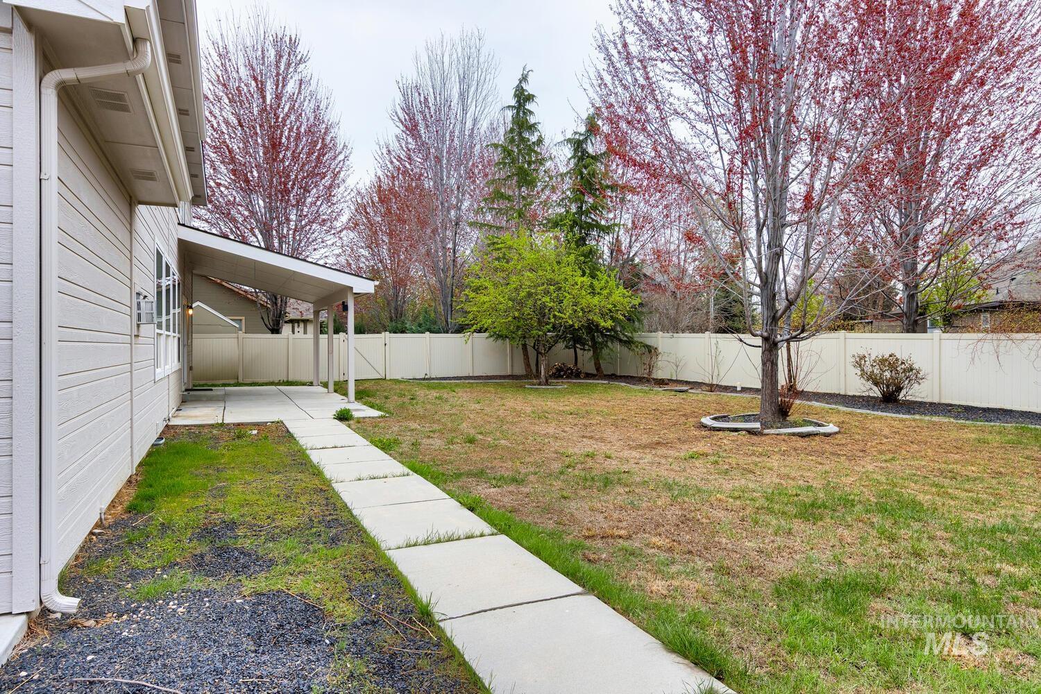 2621 E Mercutio Dr Property Photo 47