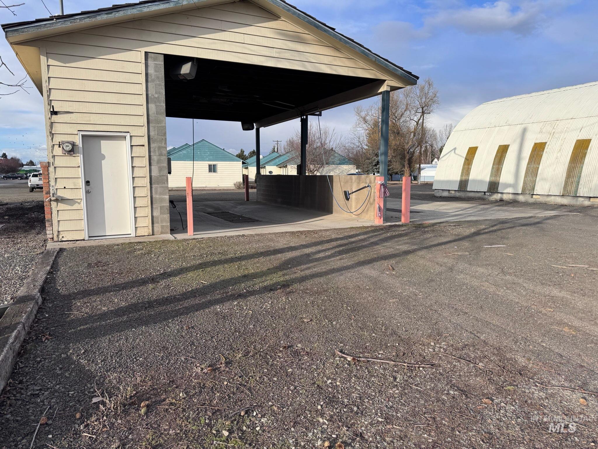 405 6th Avenue Property Photo 1