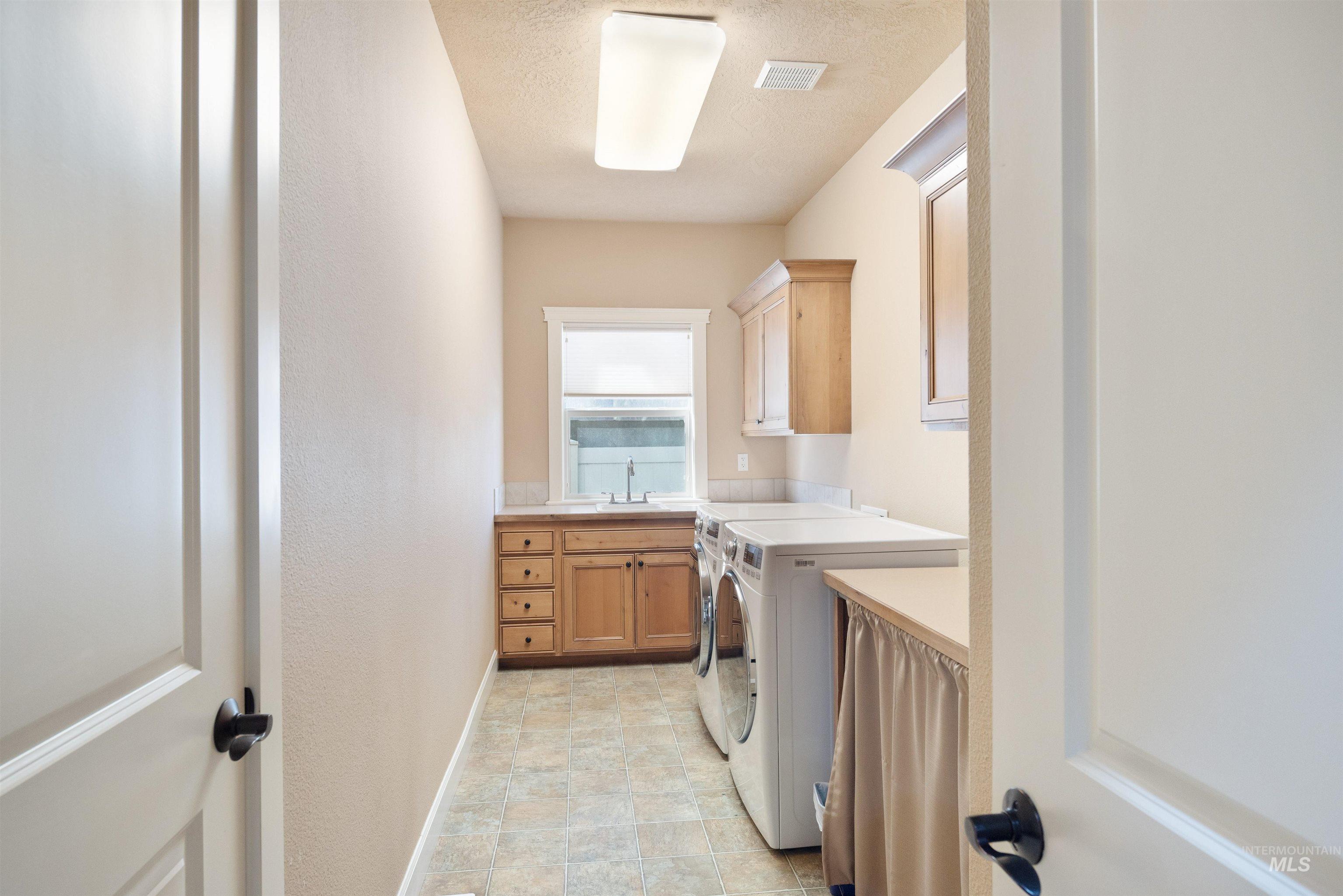 2023 E Trail Blazer Dr Property Photo 24