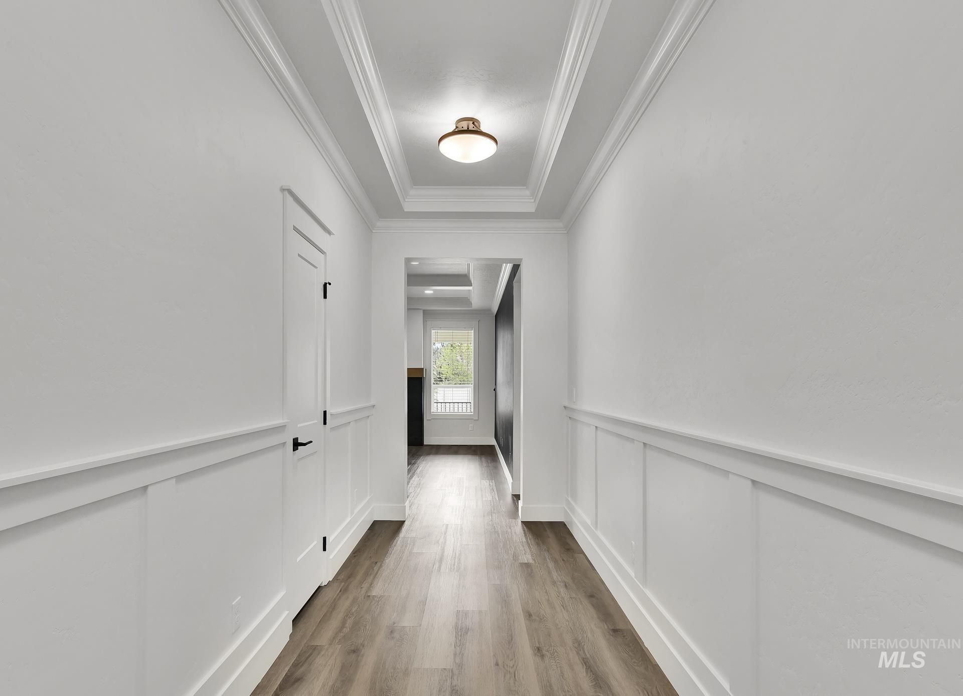 1440 E Azan St Property Photo 3
