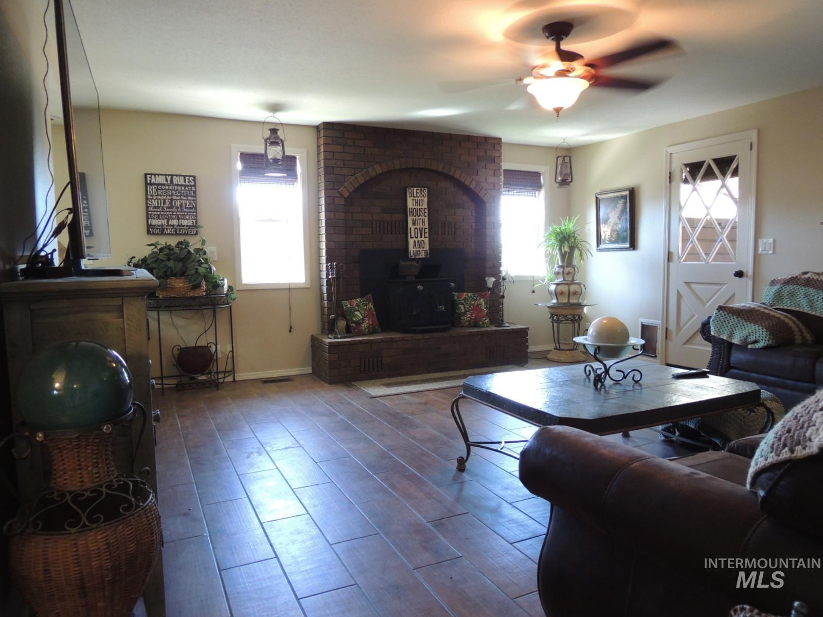 2043 S Ranchero Way Property Photo 12