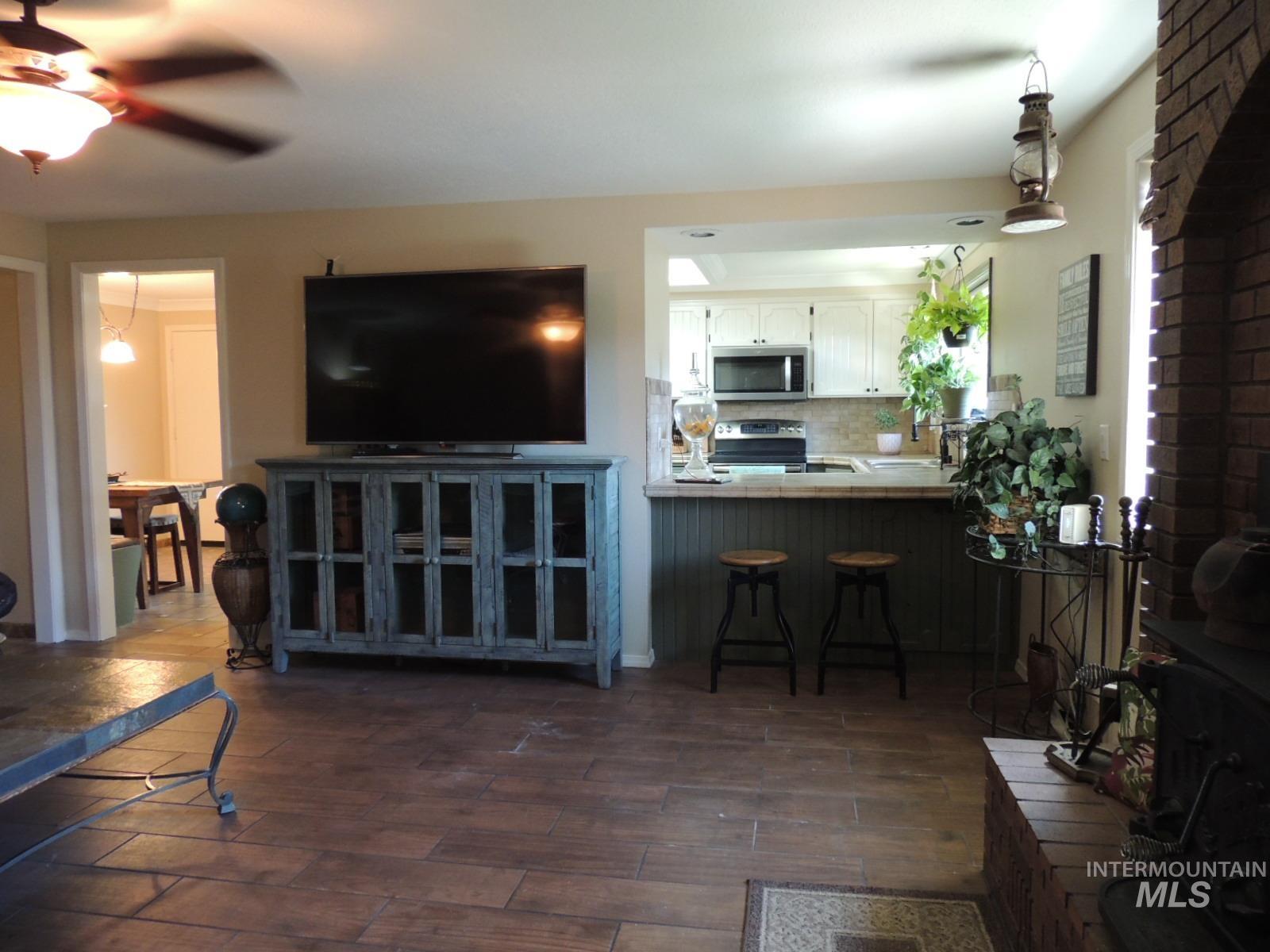 2043 S Ranchero Way Property Photo 14