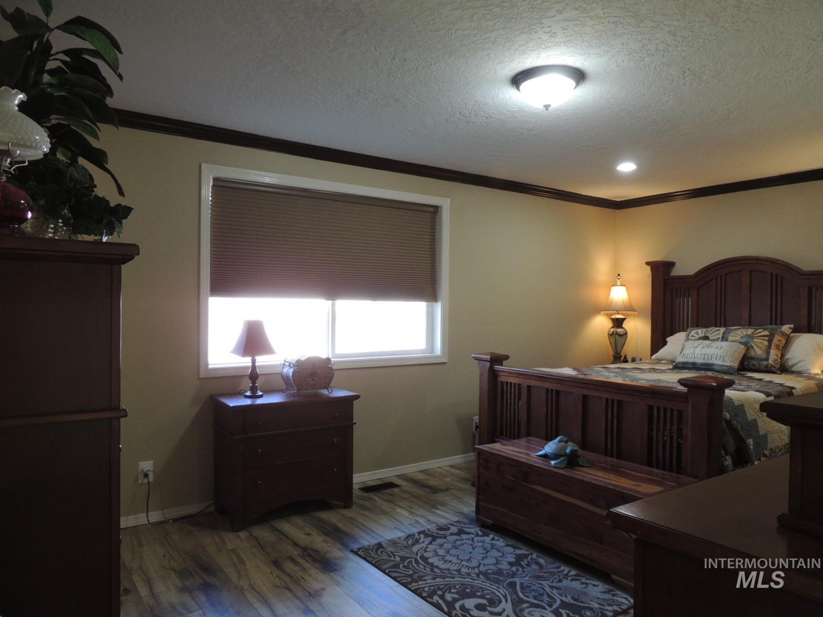 2043 S Ranchero Way Property Photo 21