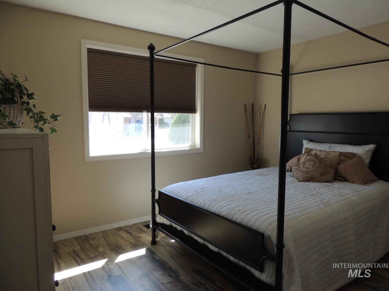 2043 S Ranchero Way Property Photo 25