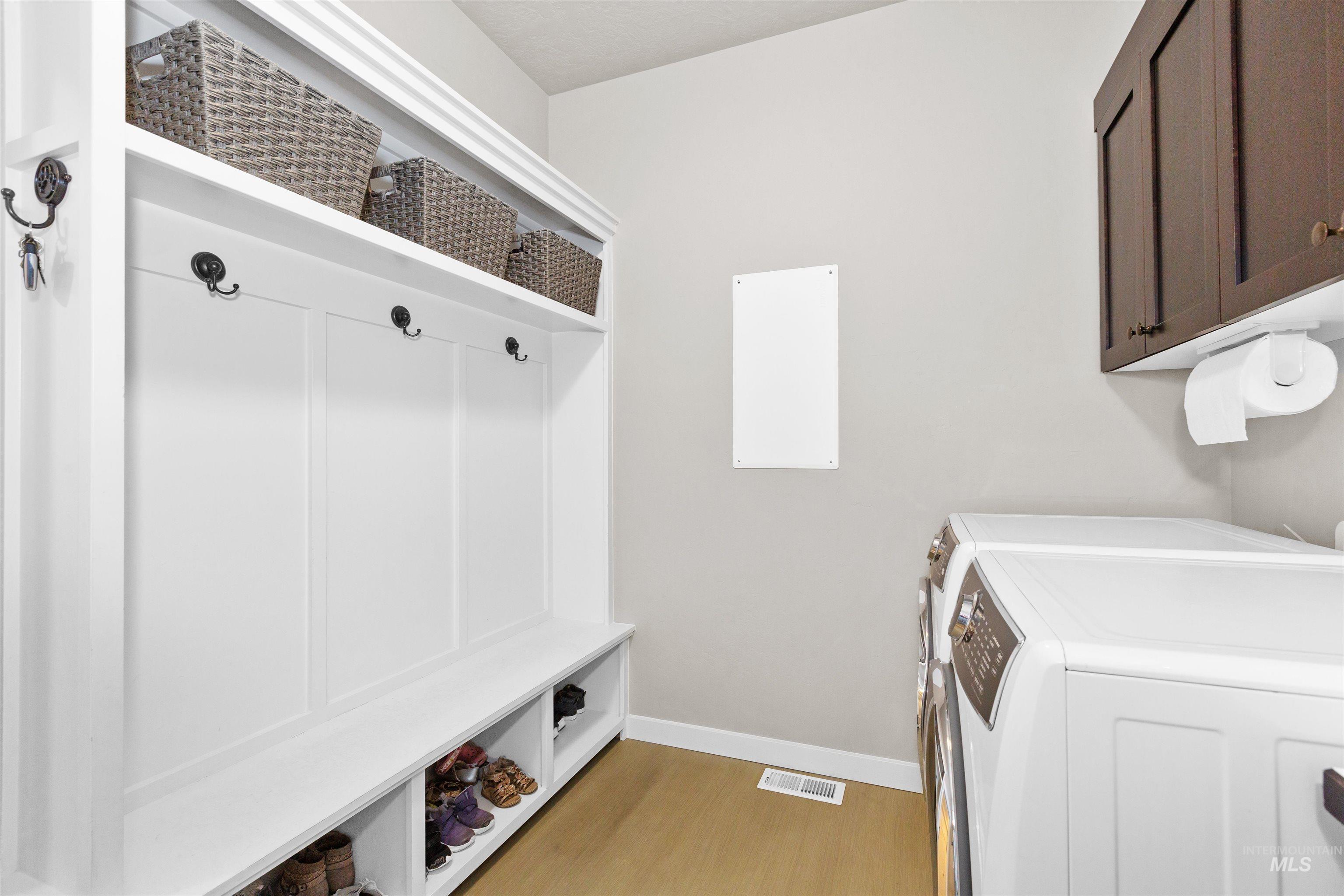 5974 N Eynsford Ave Property Photo 35
