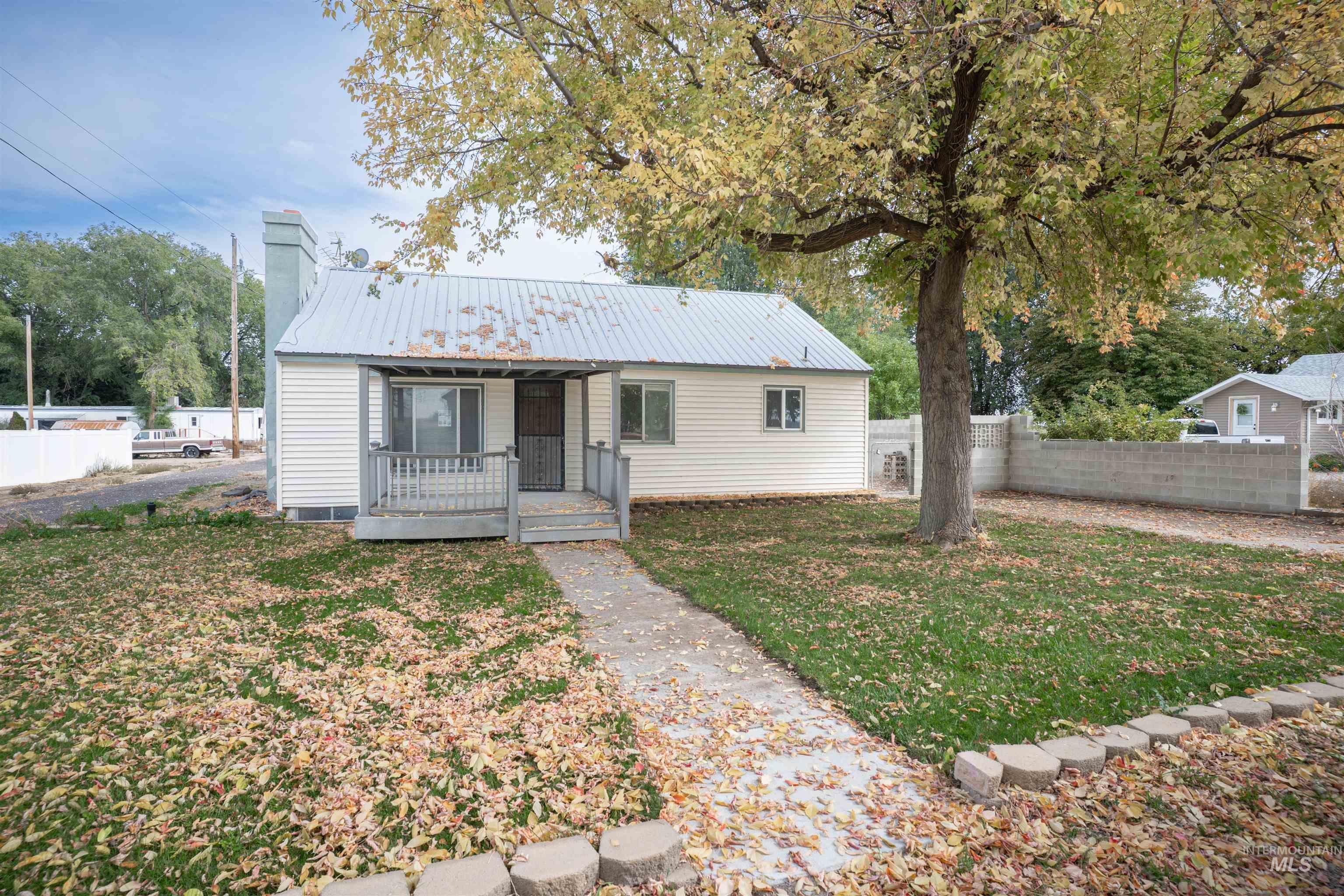 539 Lenz Ave Property Photo 1