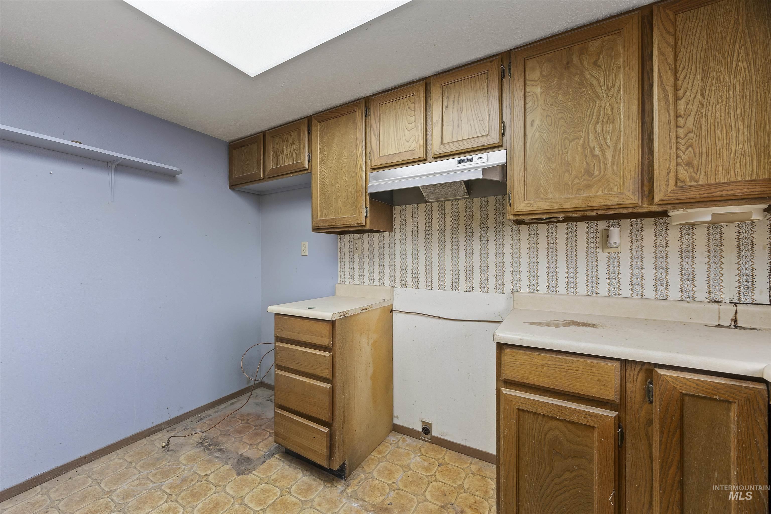 308 Gem Dr. Property Photo 12