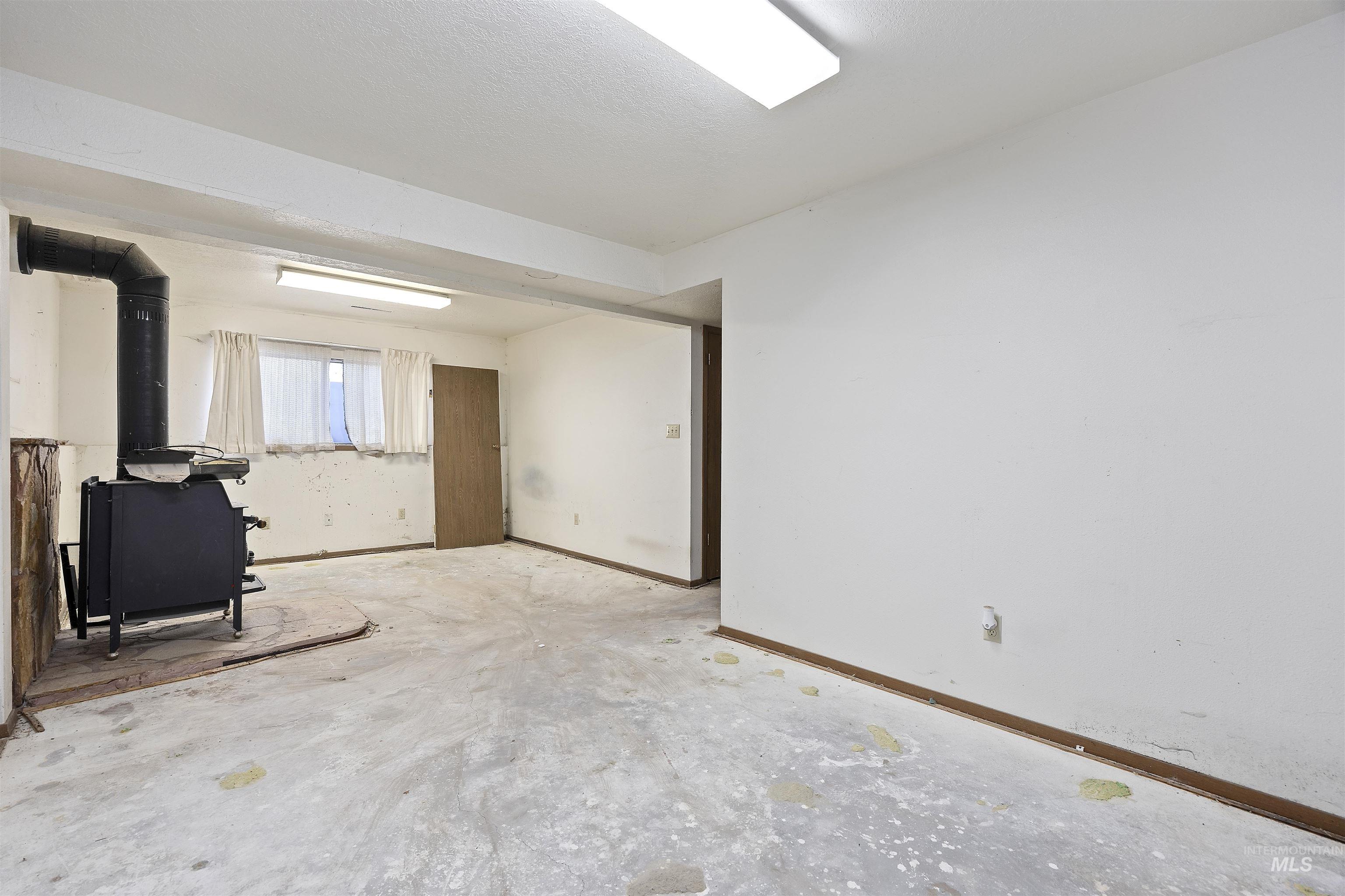 308 Gem Dr. Property Photo 23