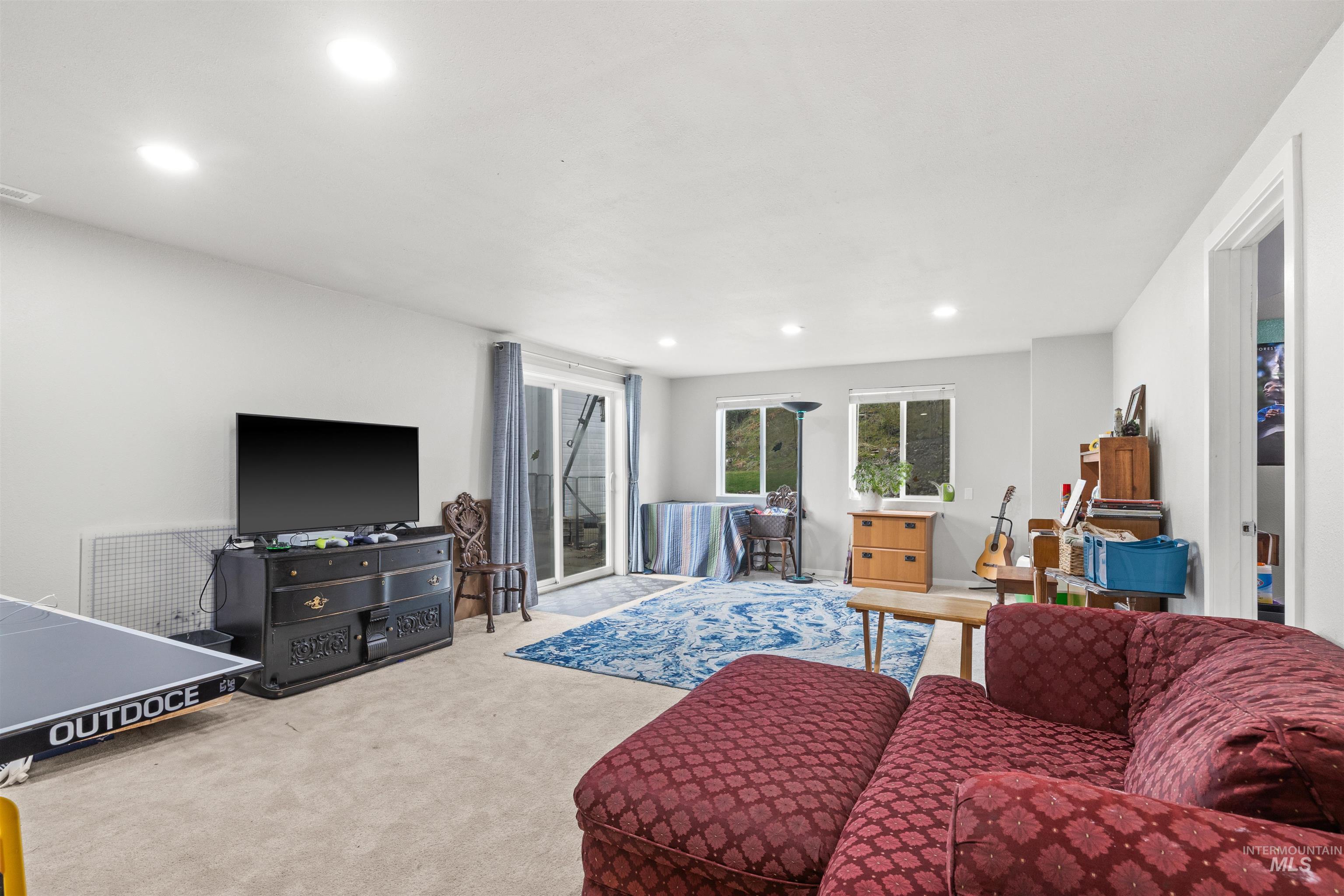 3655 Country Club Ct Property Photo 28