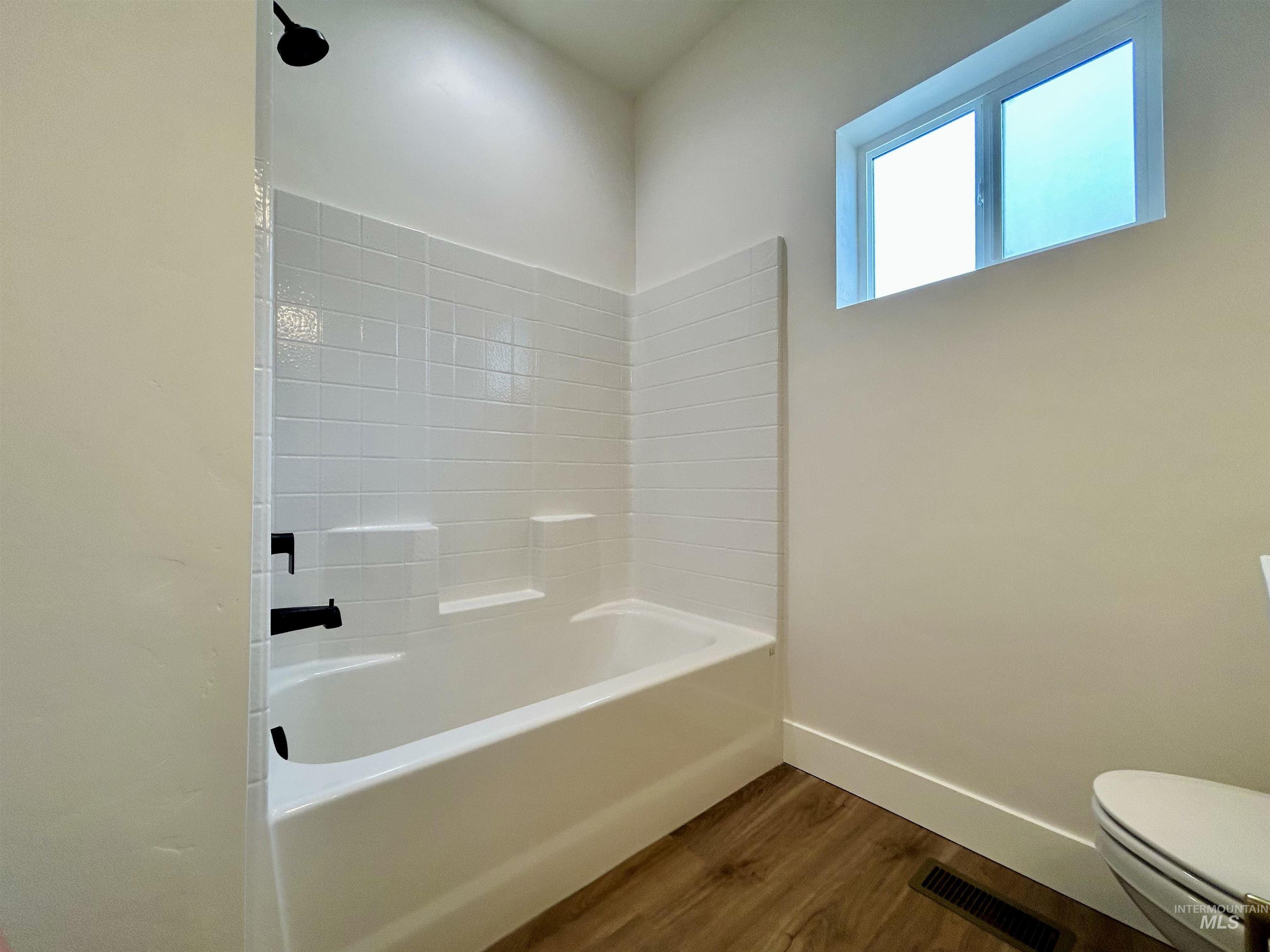 1330 Medara Ave Property Photo 28