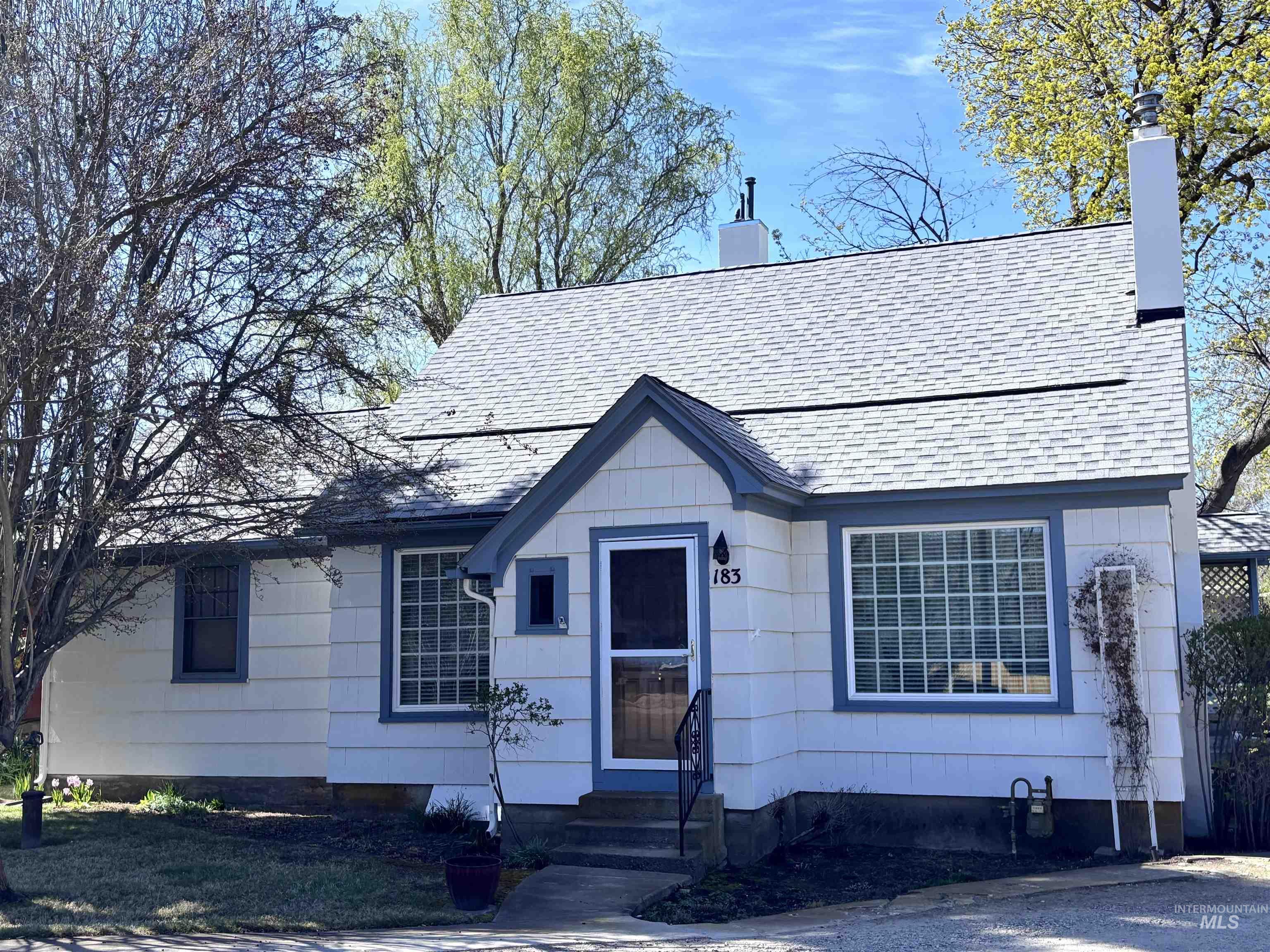 183 E Boise Ave. Property Photo