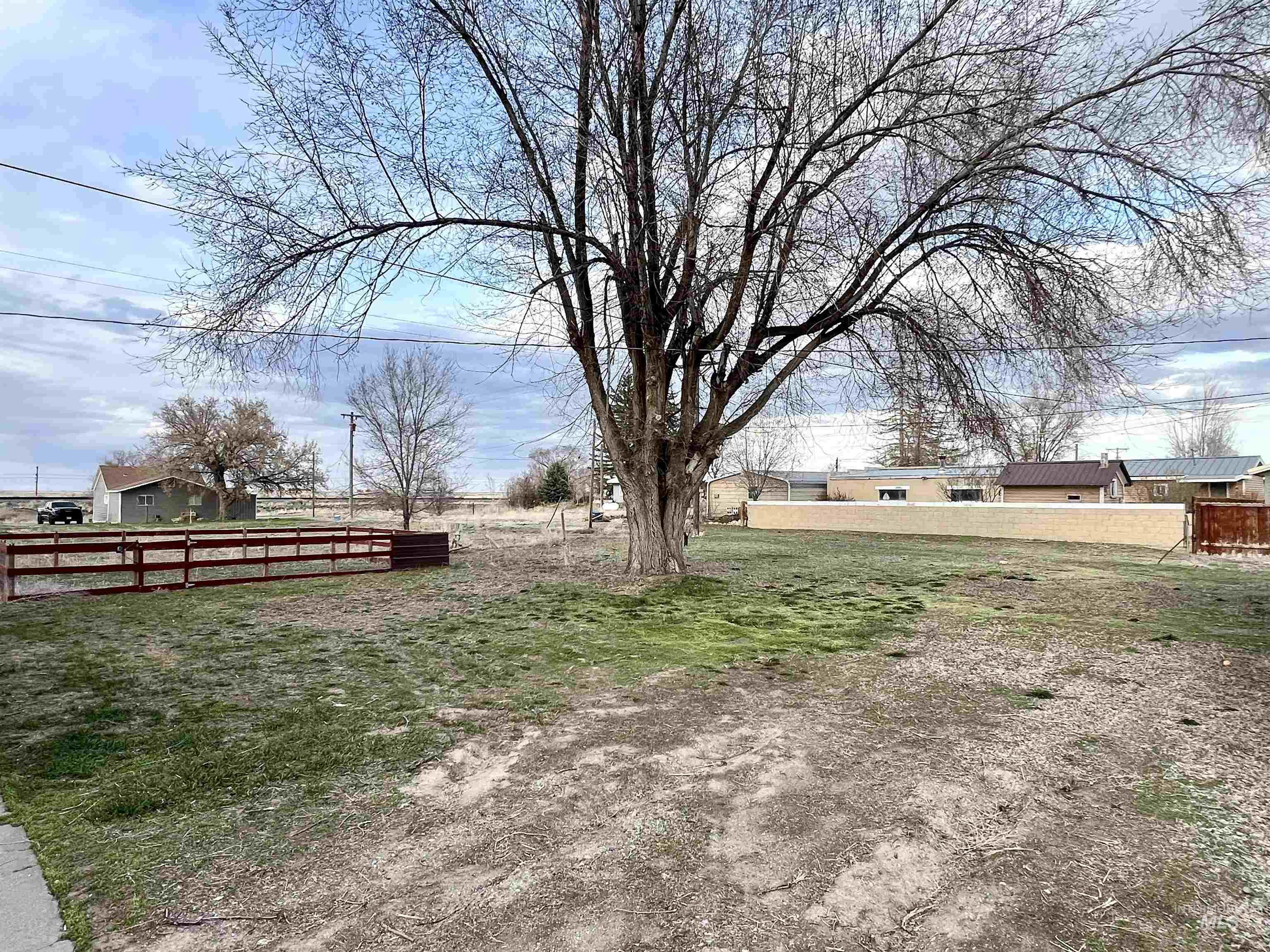 110 Sears St. Property Photo 14