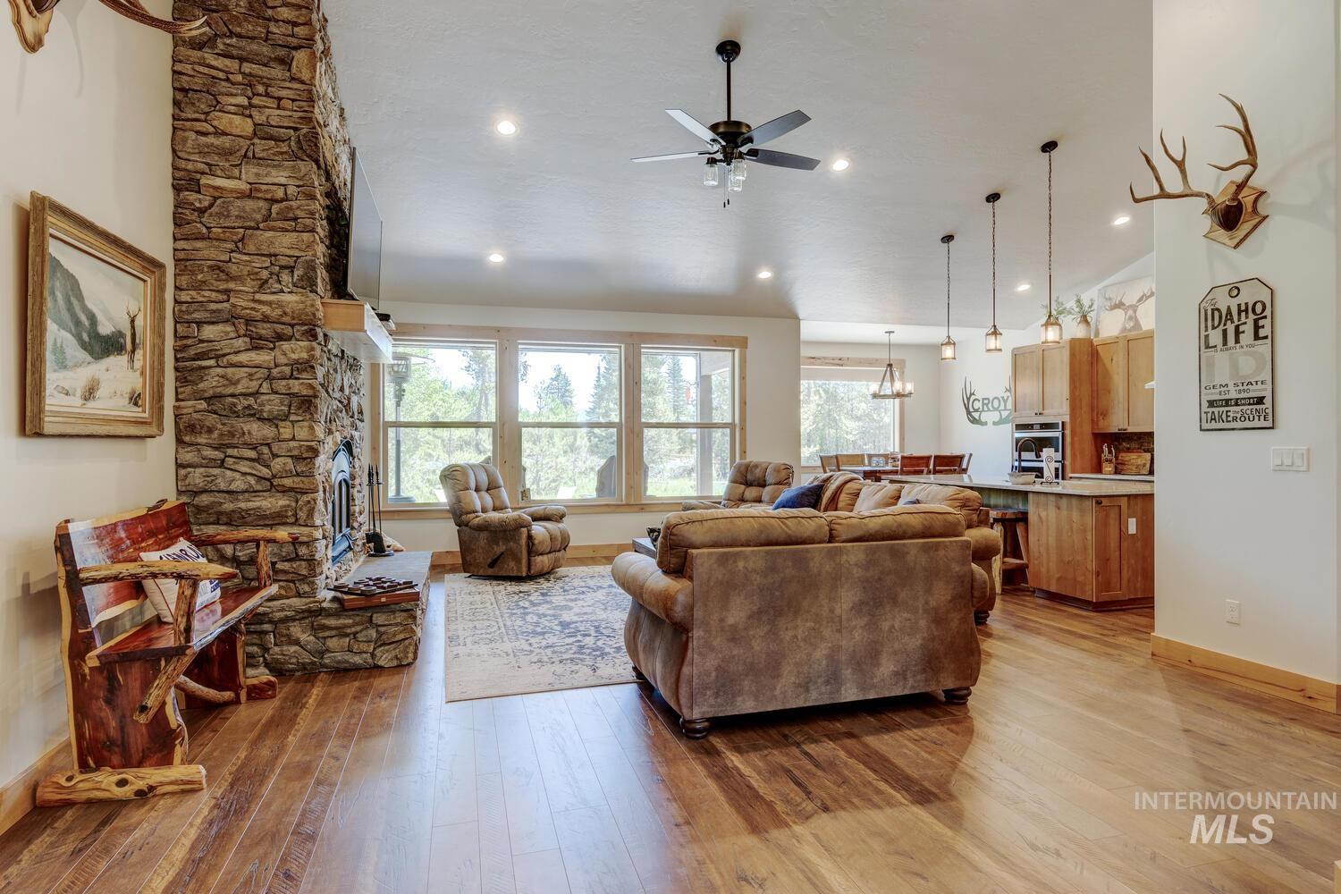 252 Day Star Ln Property Photo 6